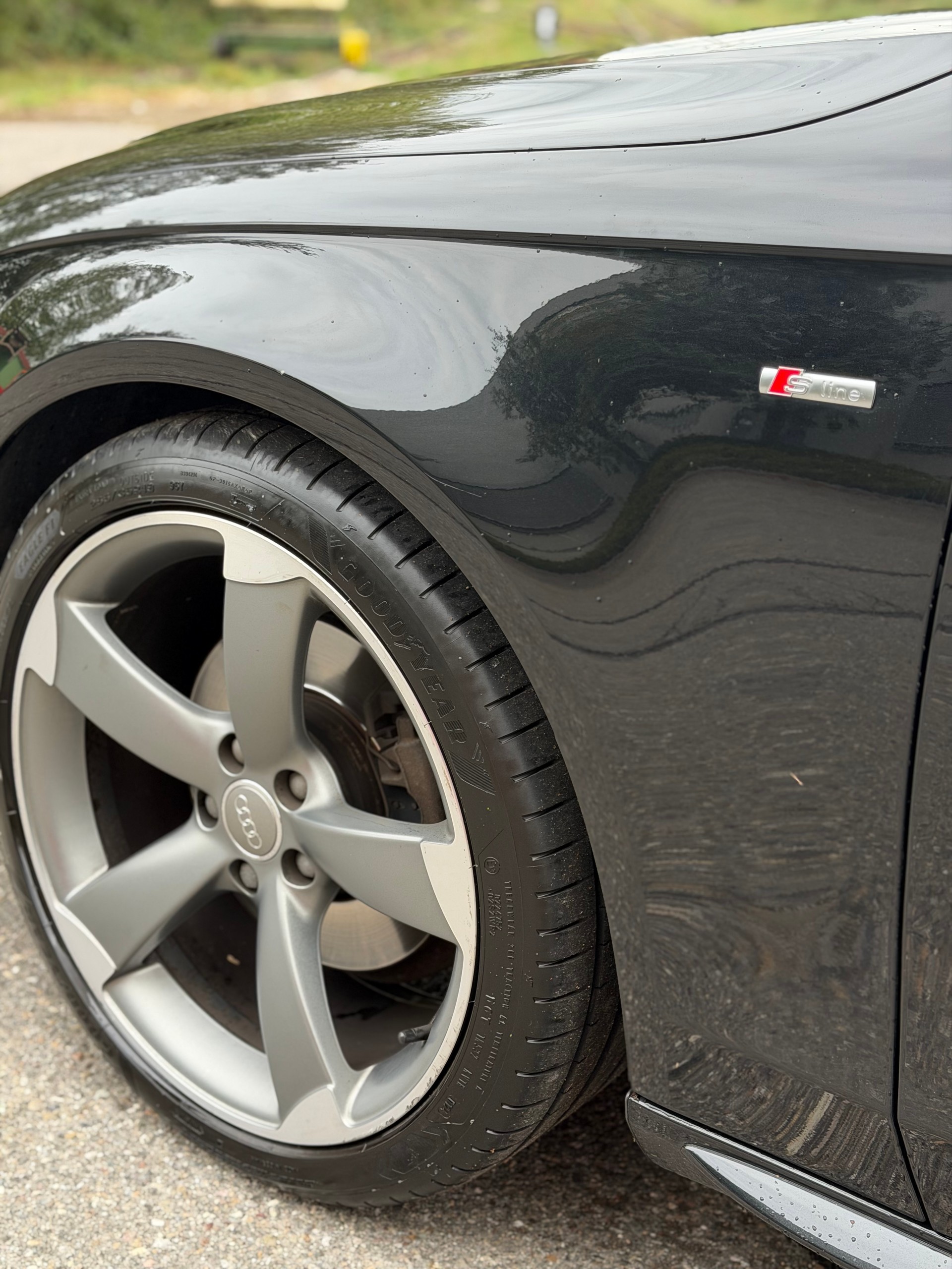 AUDI A4 Limousine 2.0 TDI multitronic-image-6