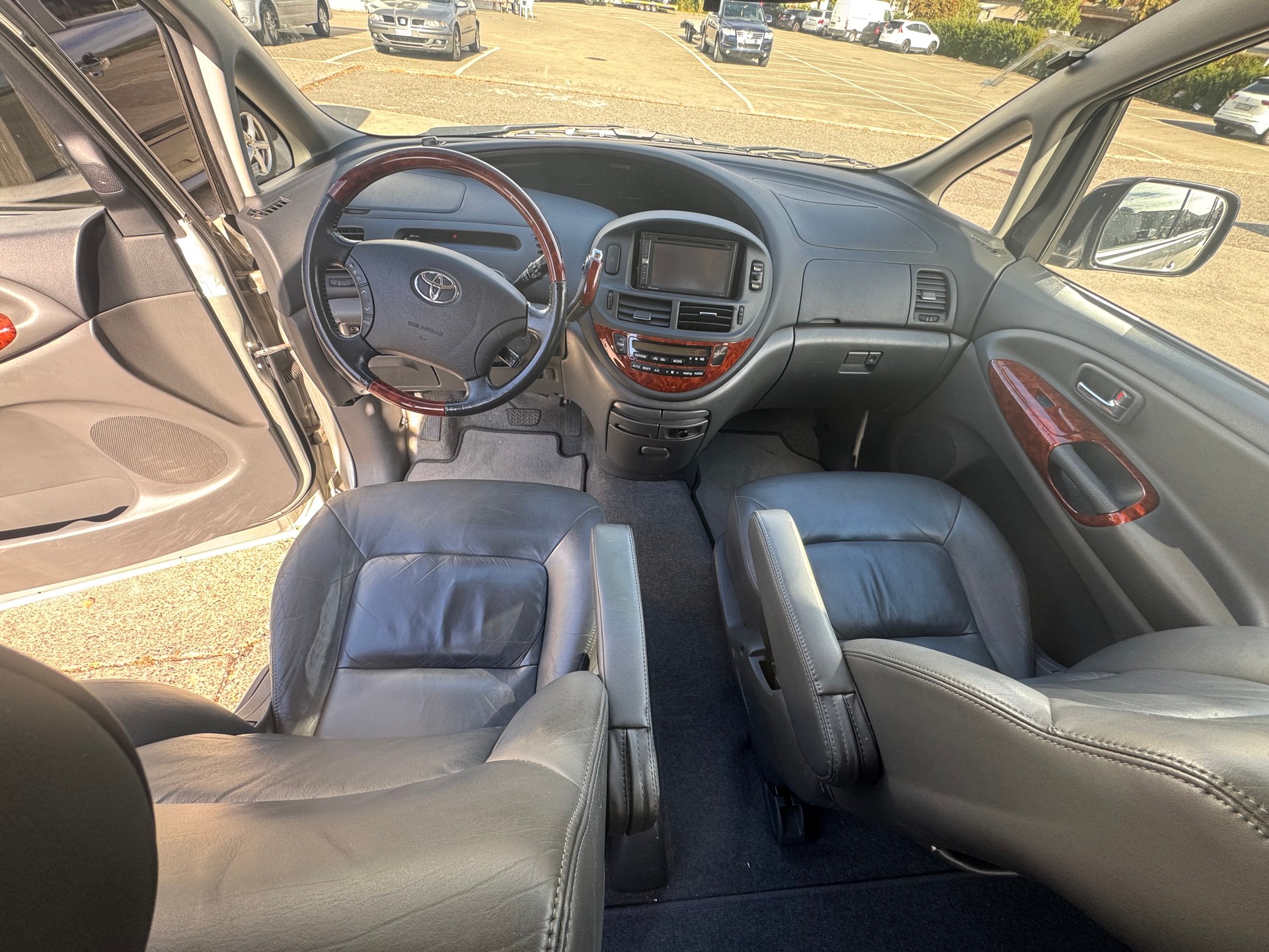 TOYOTA Previa 2.4 Linea Sol-image-6