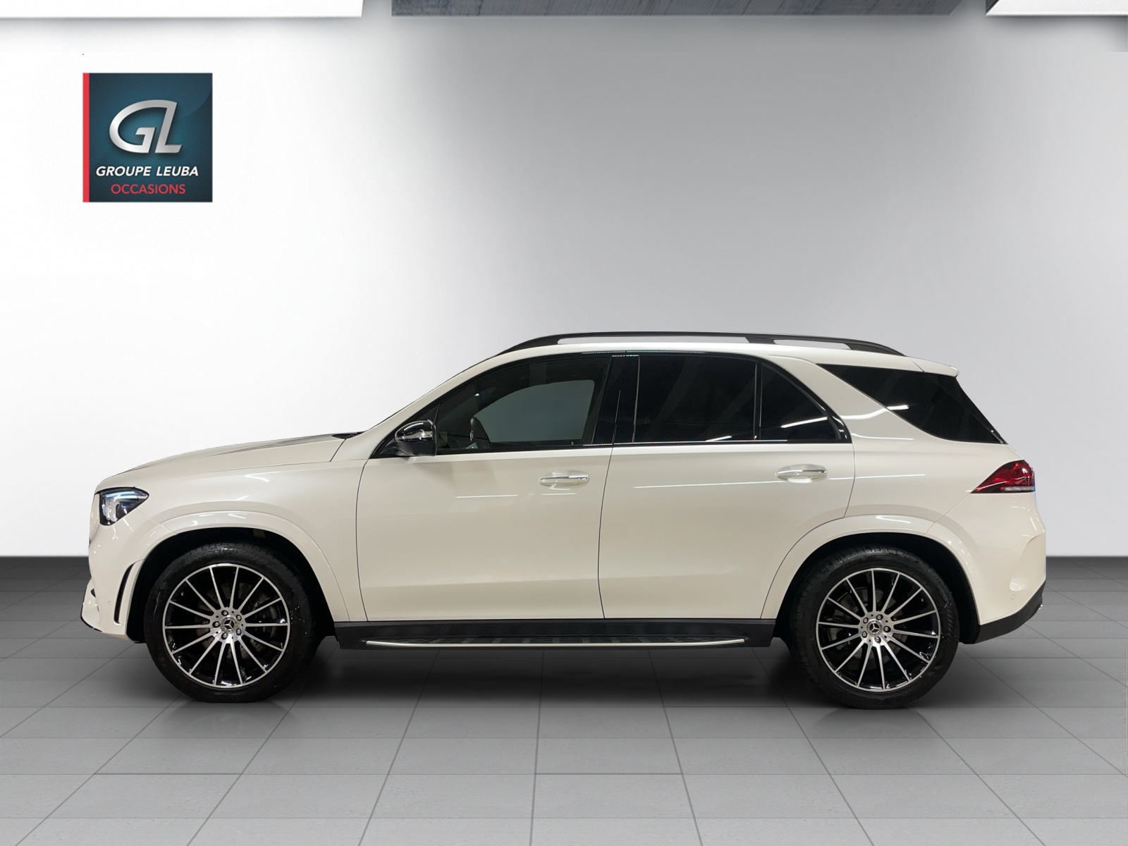MERCEDES-BENZ GLE 350 d 4Matic AMG Line 9G-Tronic-image-2