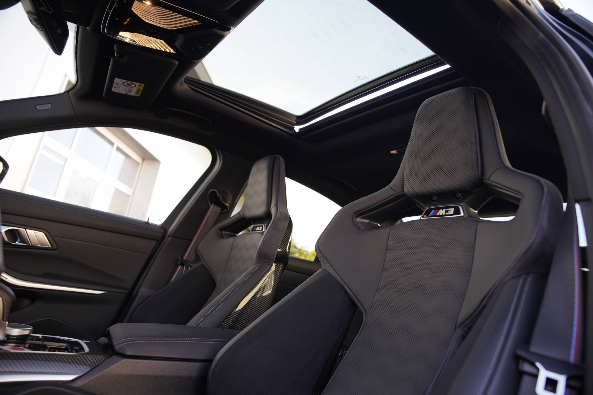 BMW M3 Competition M xDrive LCI-image-14