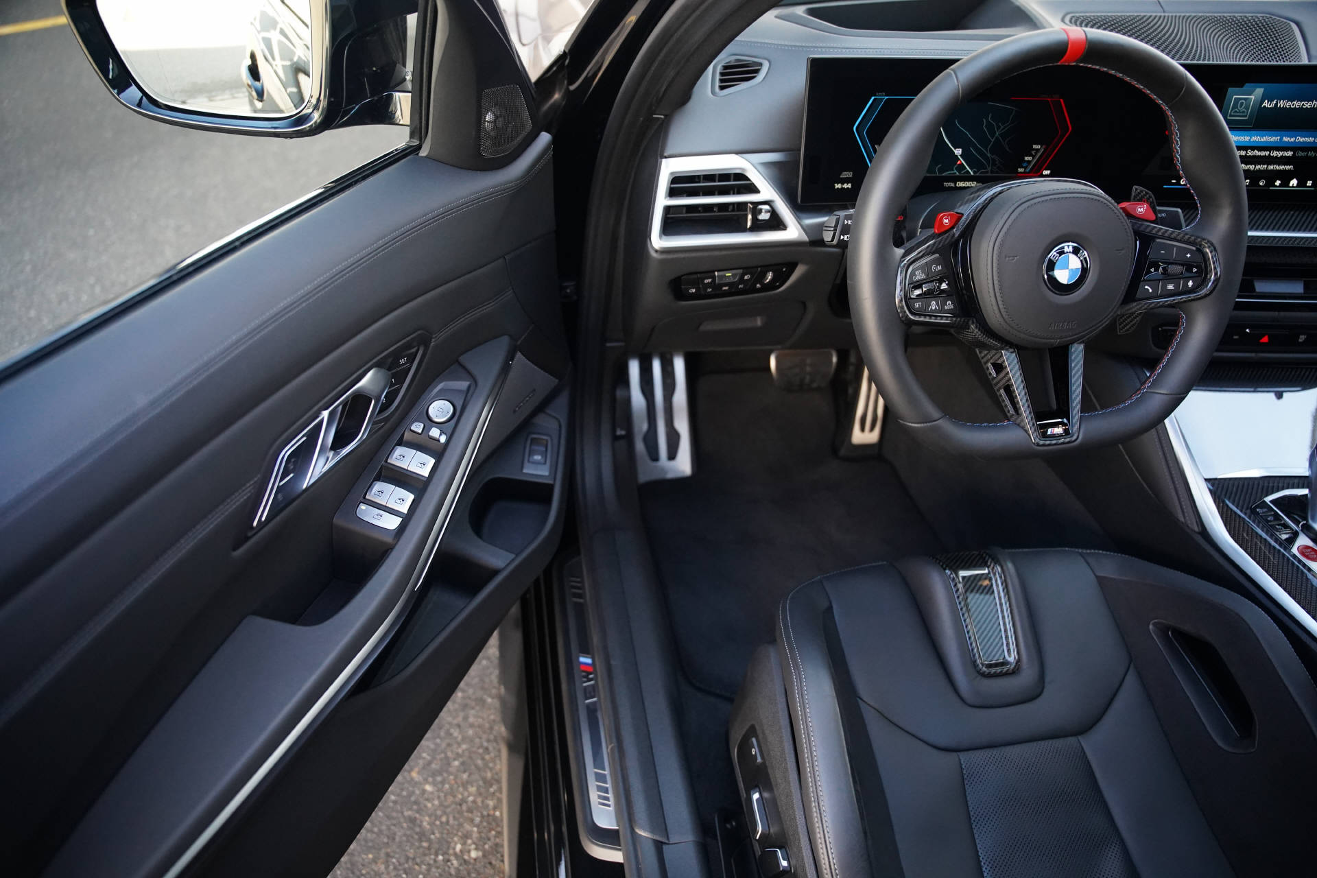 BMW M3 Competition M xDrive LCI-image-8