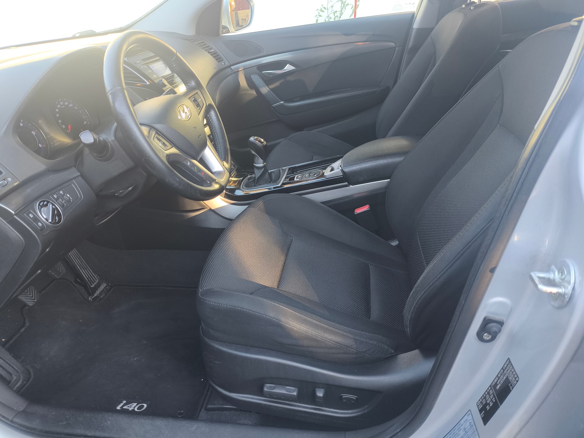 HYUNDAI i40 Wagon 1.7 CRDI Style-image-13