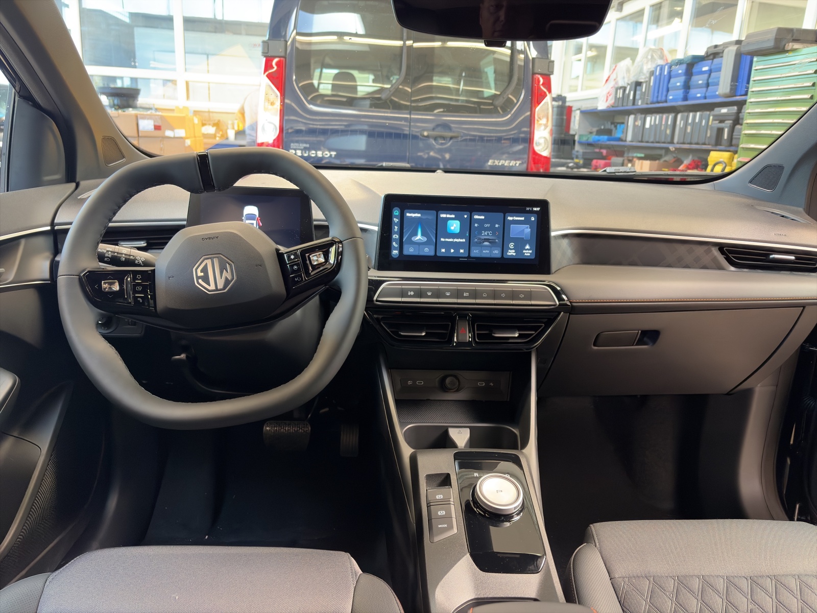 MG 3 1.5 Hybrid Luxury-image-5