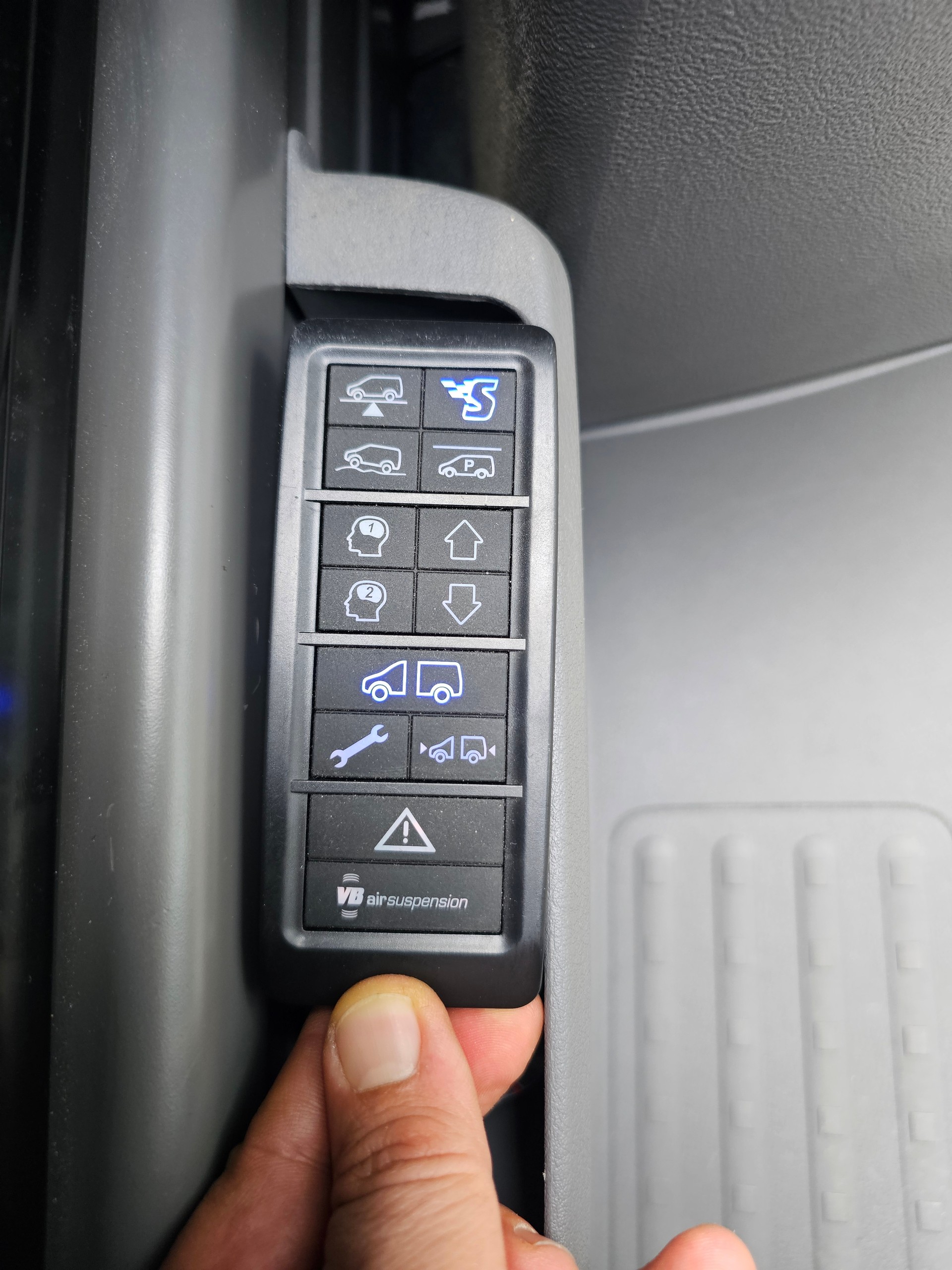 VW T6 California 4 Motion-image-14