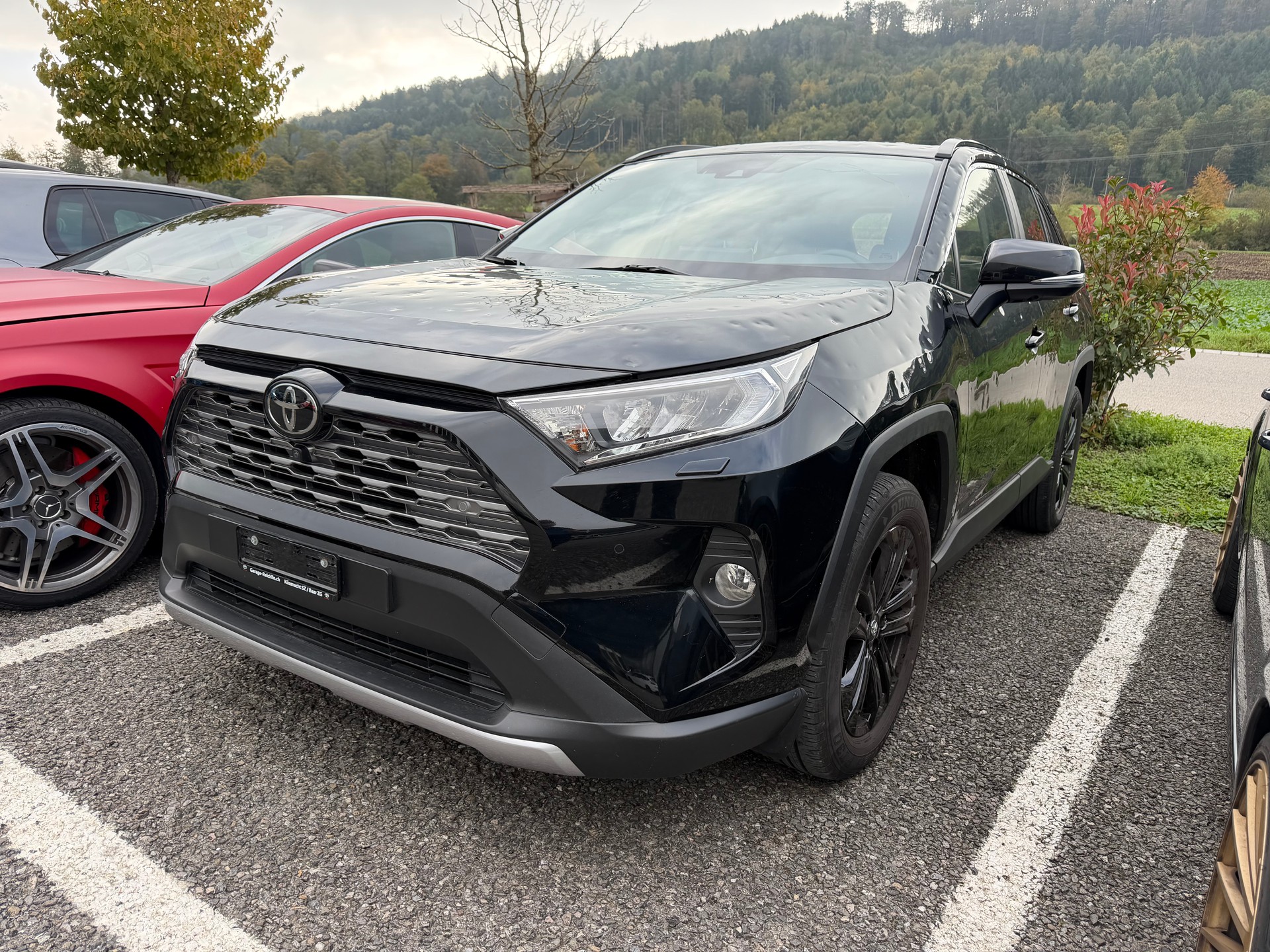 TOYOTA RAV-4 2.0 TREND MULTIDRIVE S 4WD !! CH WAGEN . AUTOMAT. BENZIN MIT 175 PS. NUR 19`800 KM. "HAGELSCHADEN"-image-1