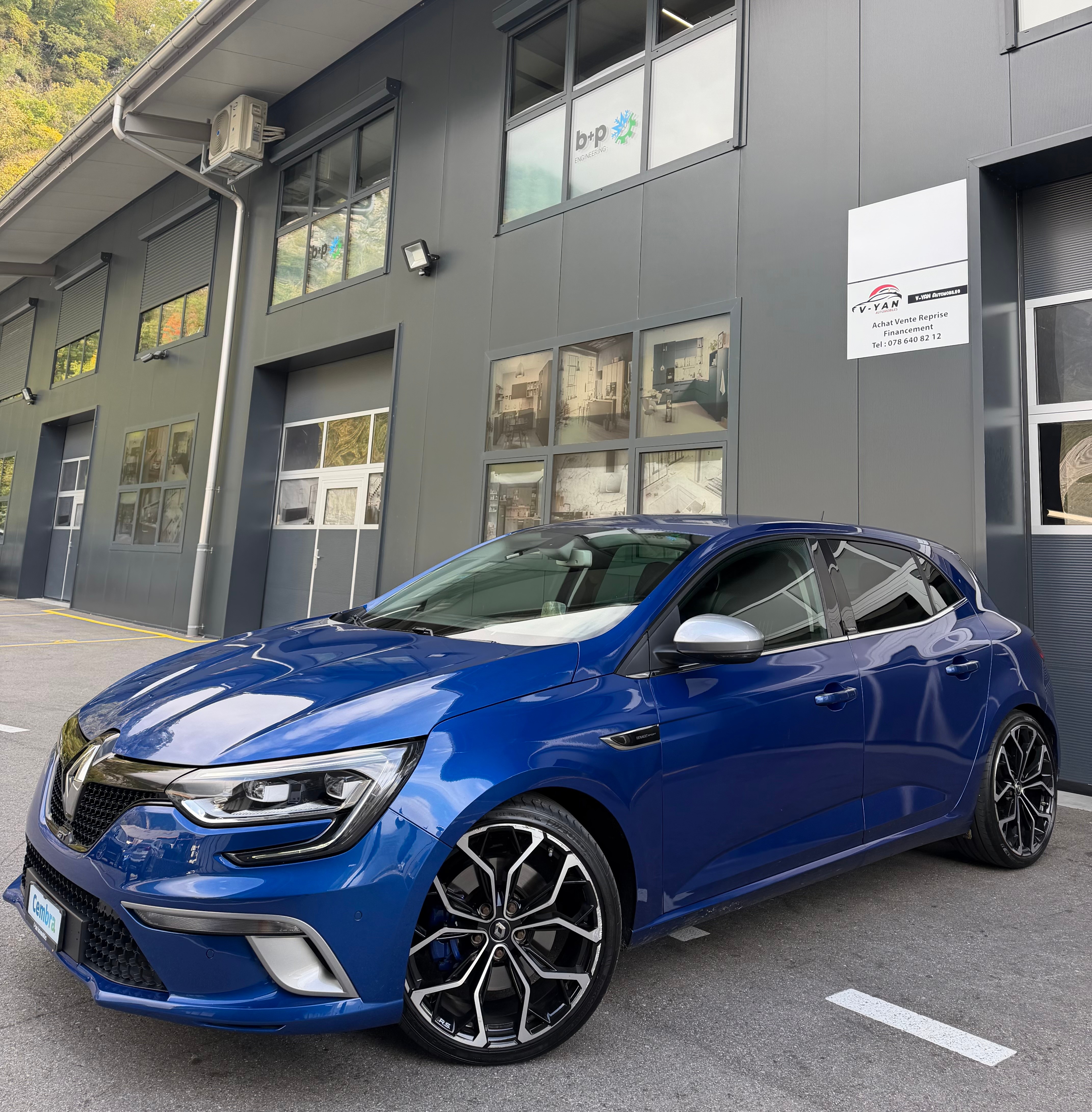 Car photo