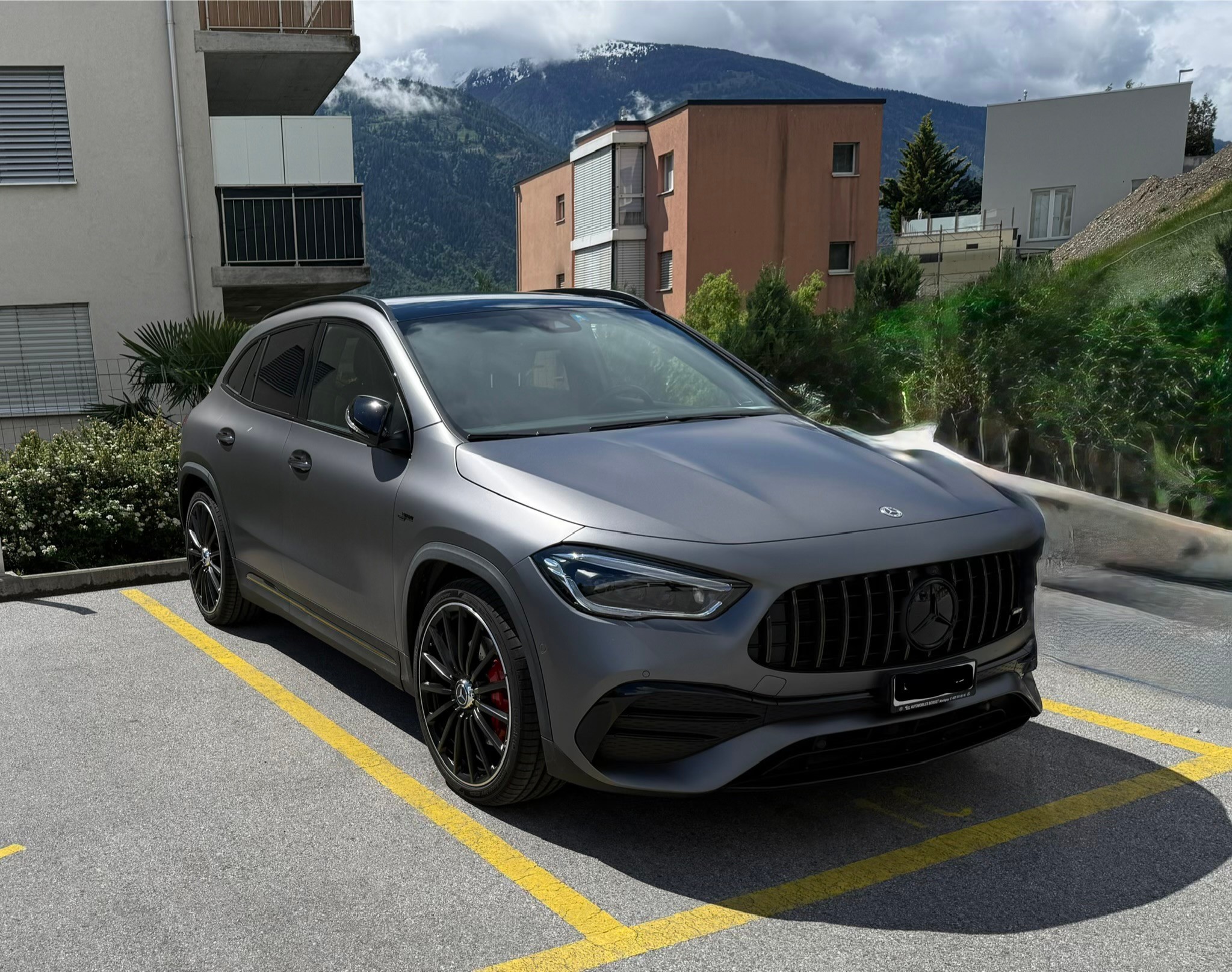 Car photo