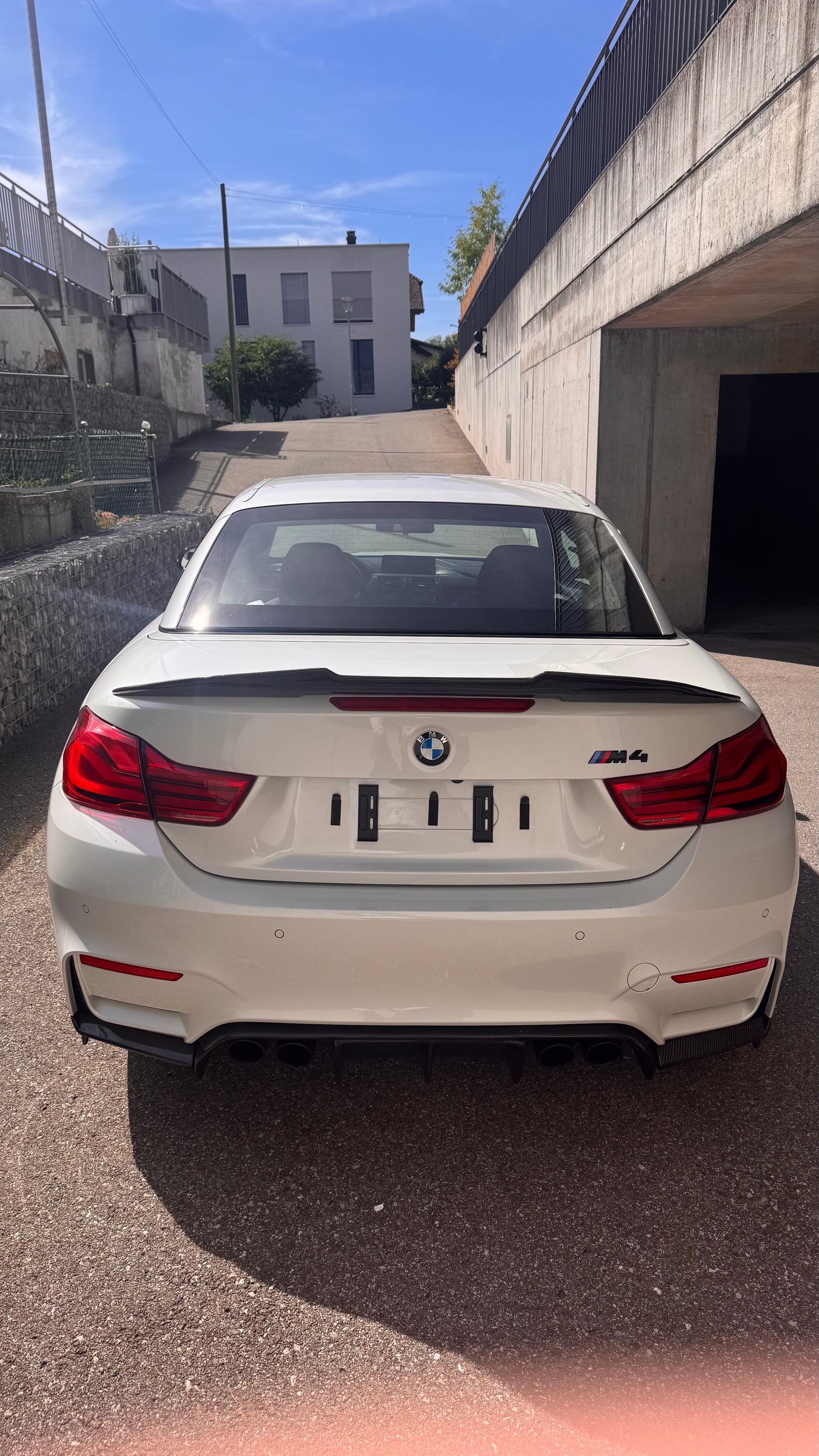 BMW M4 Cabriolet Competition DKG-image-9