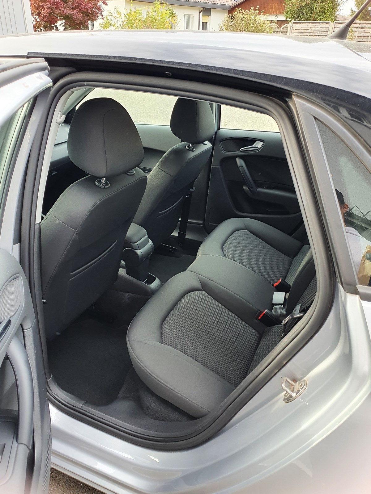 AUDI A1 Sportback 1.4 TFSI Ambition S-tronic-image-5