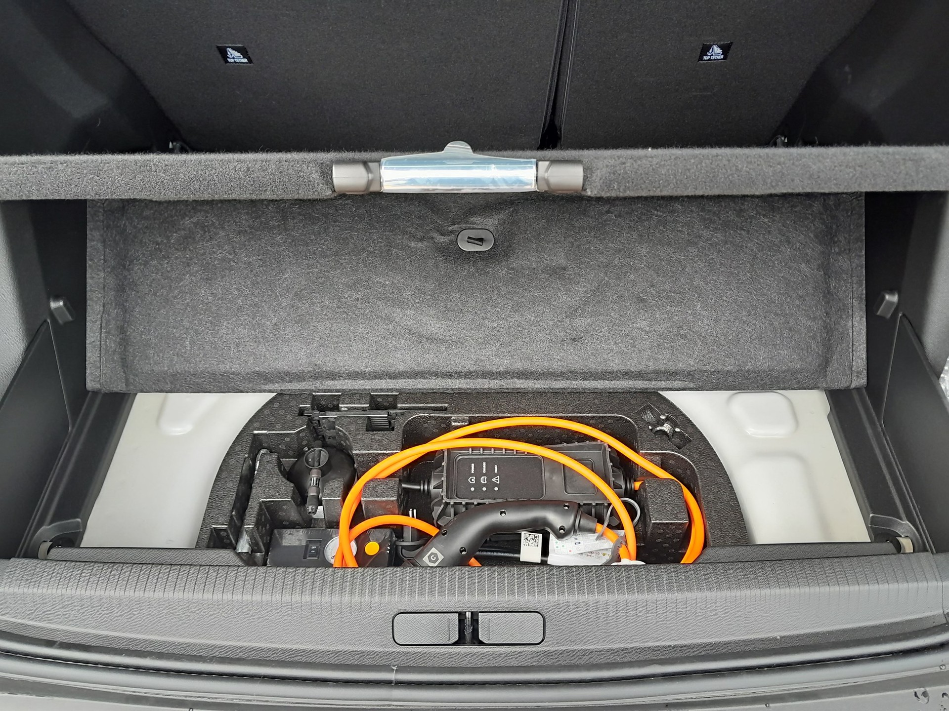 PEUGEOT 2008 e Allure Pack-image-15