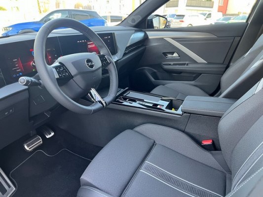 OPEL Astra 1.6 PHEV Swiss + A-image-6