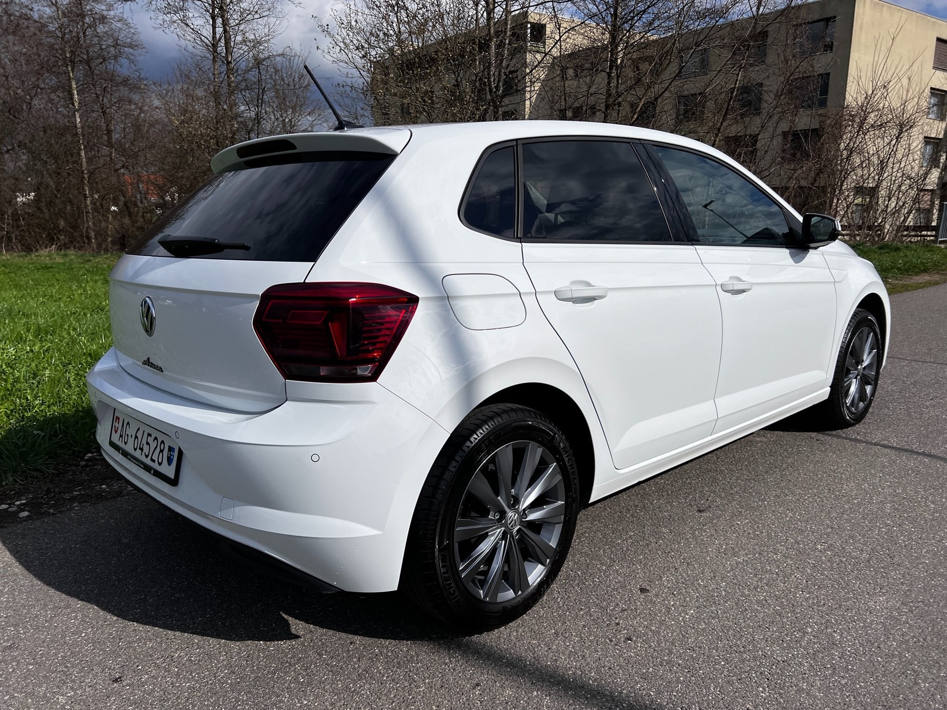 VW Polo 1.0 TSI BMT Highline DSG-image-2