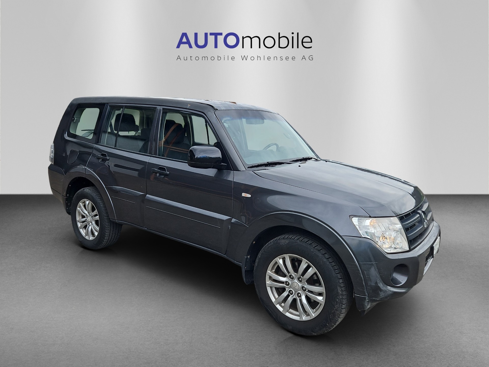 MITSUBISHI Pajero 3.2 DI-D Professional Plus Automatic-image-3