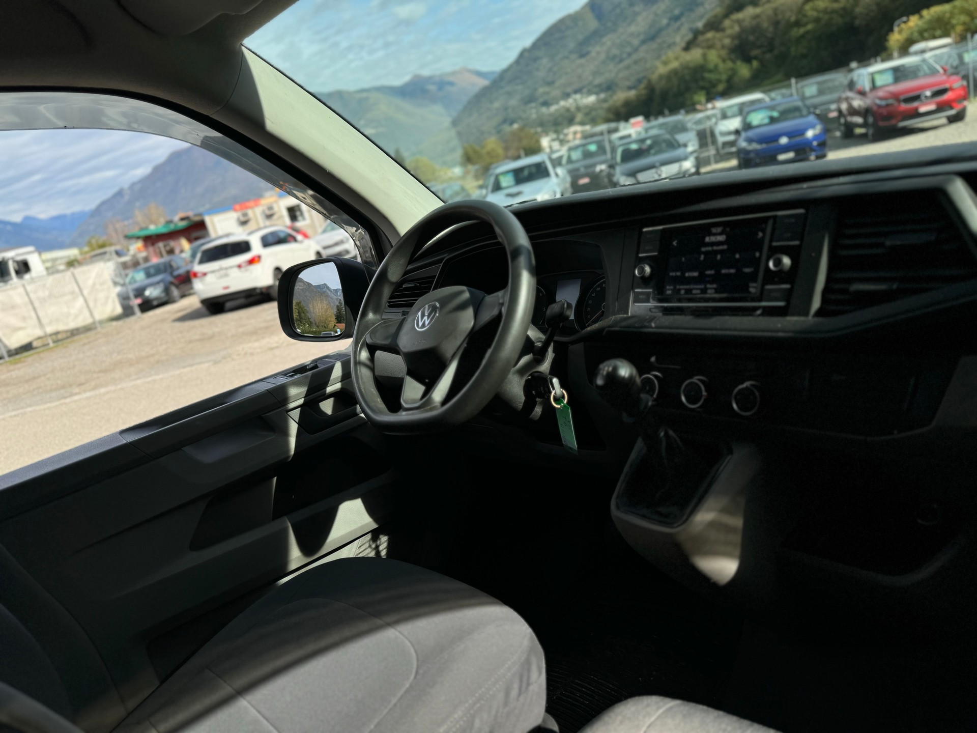 VW T6.1 2.0 TDI-image-3