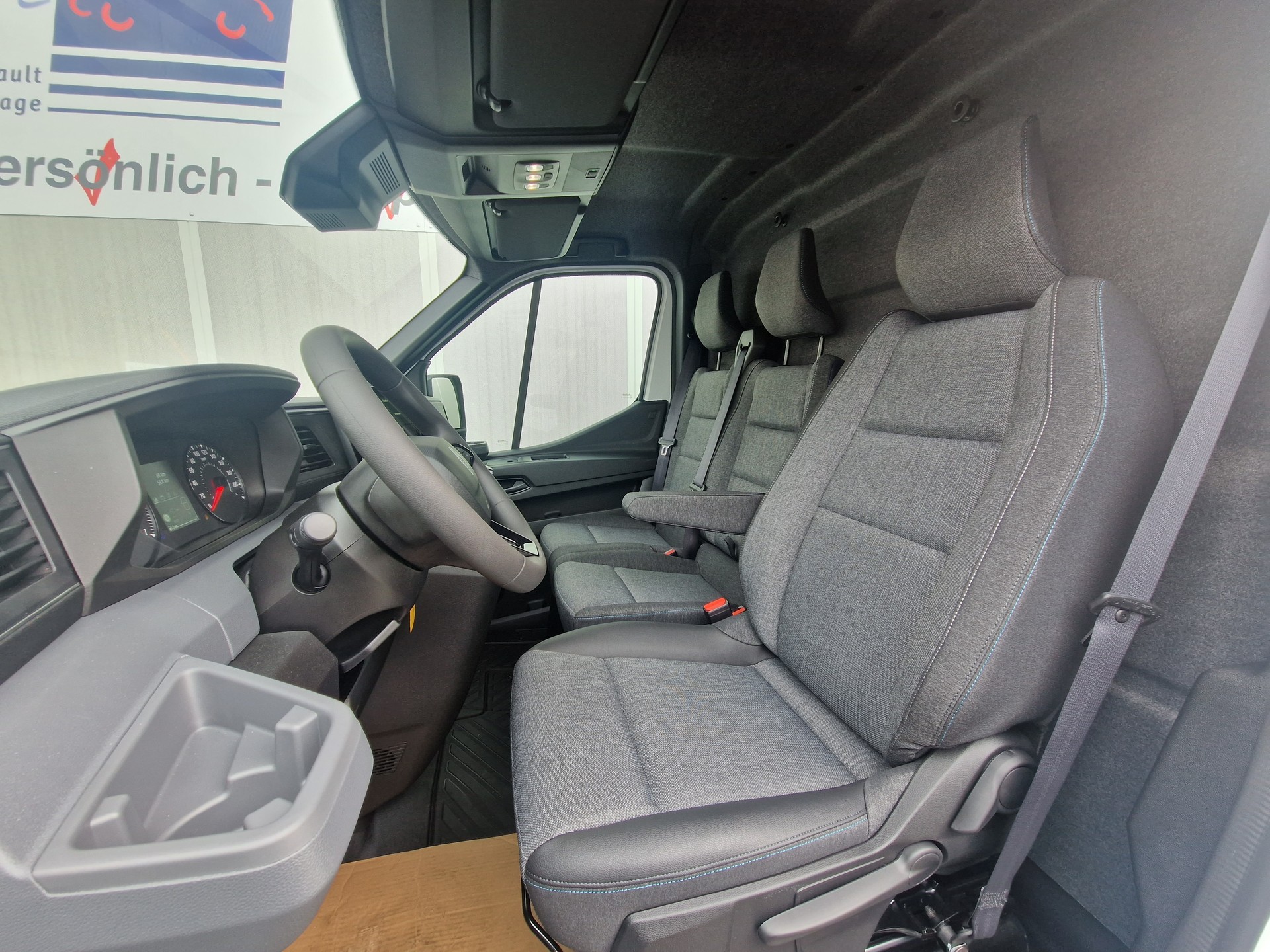 RENAULT Master Kaw. 3.5 t L2H2 2.0 Blue dCi 130-image-9