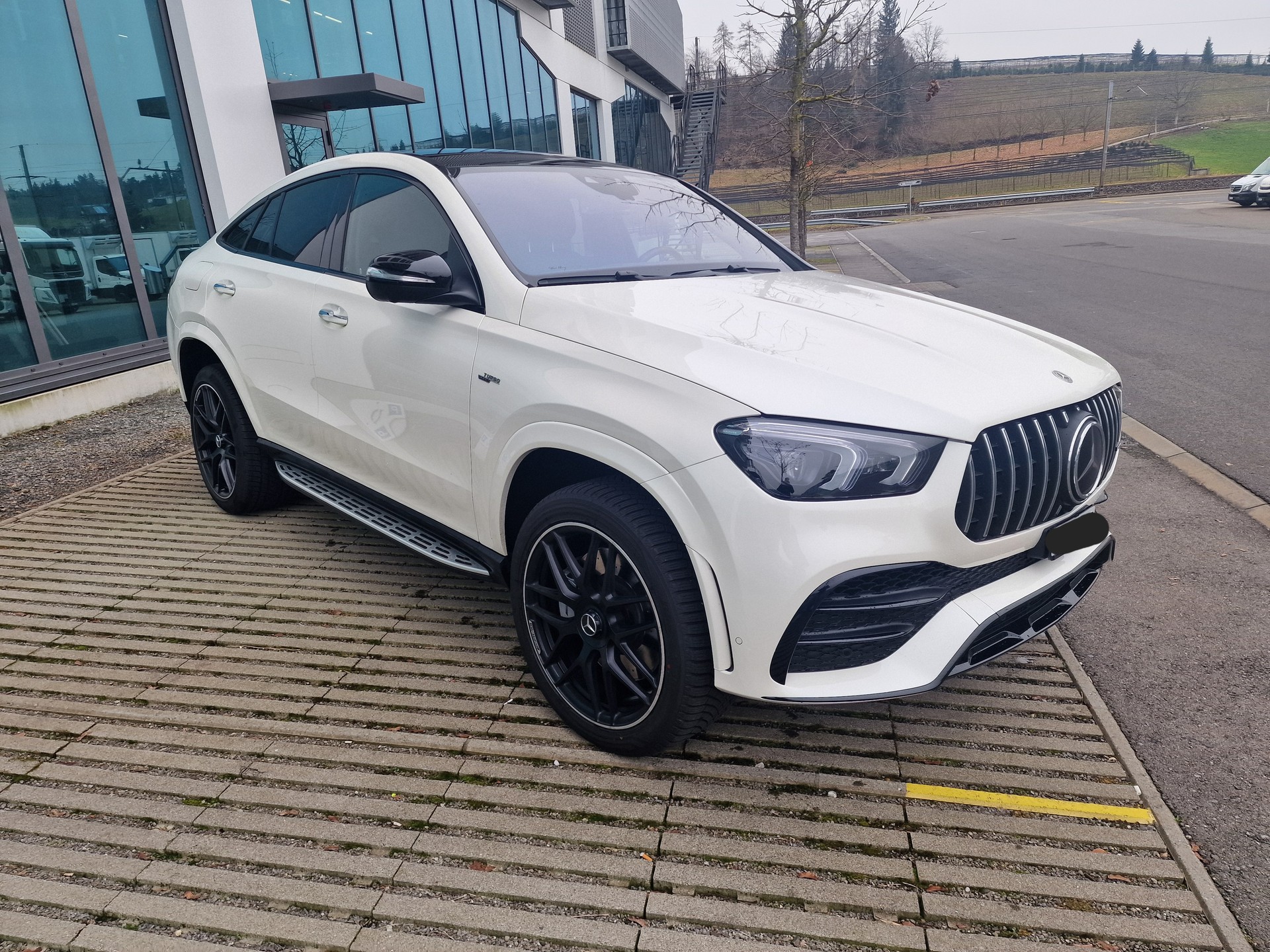 MERCEDES-BENZ GLE Coupé 53 AMG 4Matic+ Speedshift-image-4