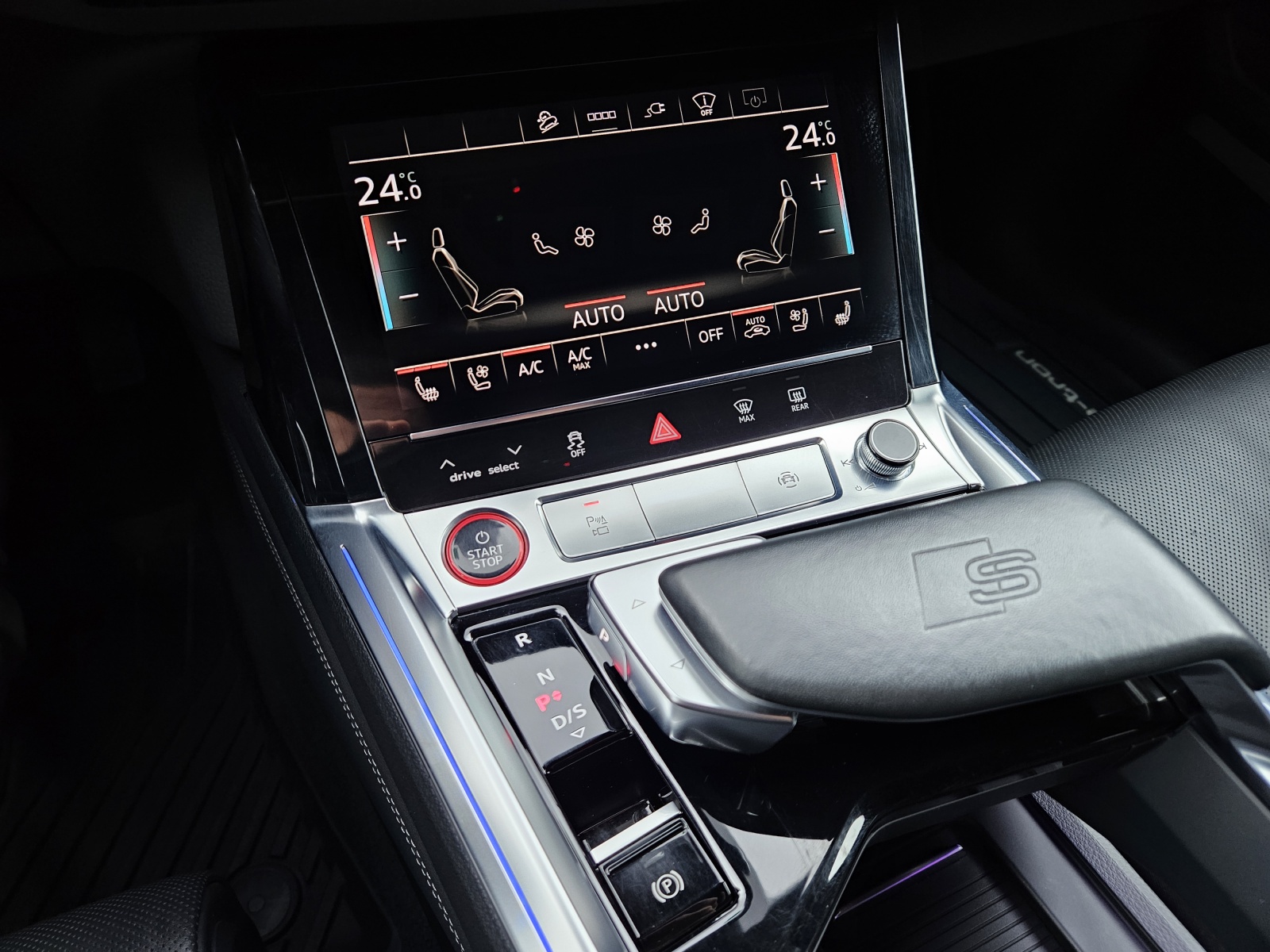 AUDI e-tron S quattro-image-11