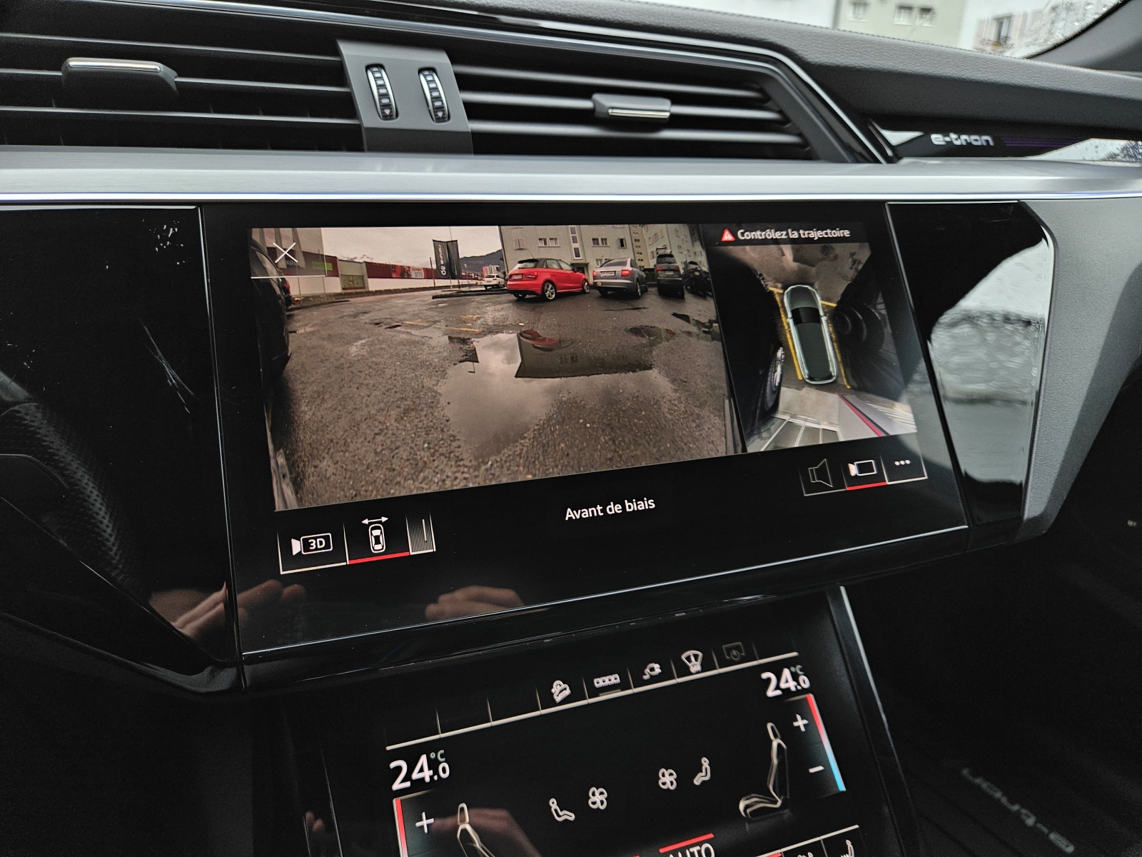AUDI e-tron S quattro-image-10