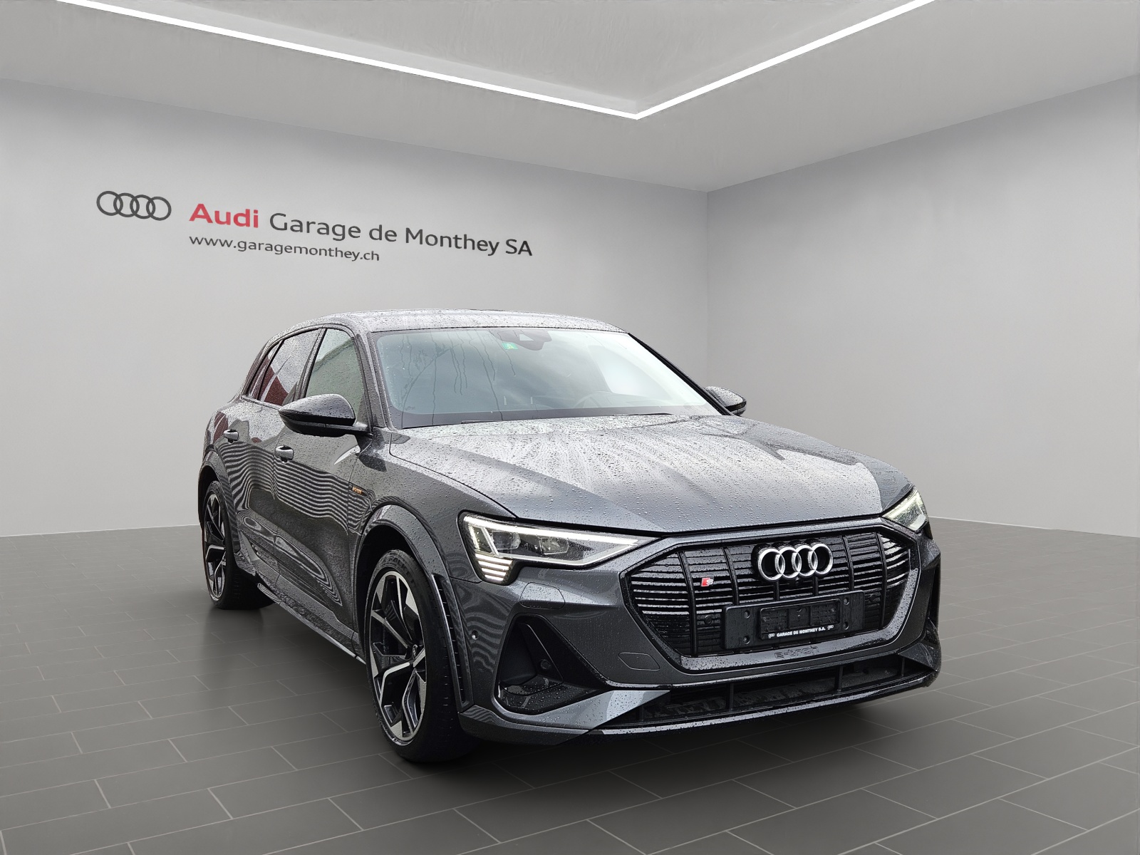AUDI e-tron S quattro-image-2