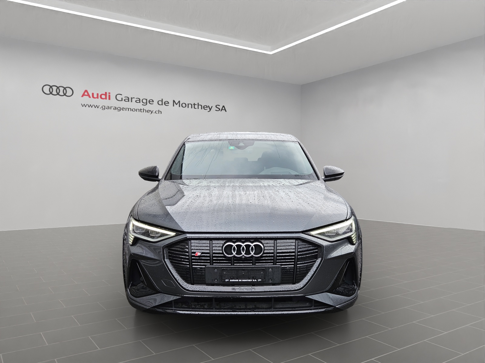 AUDI e-tron S quattro-image-1