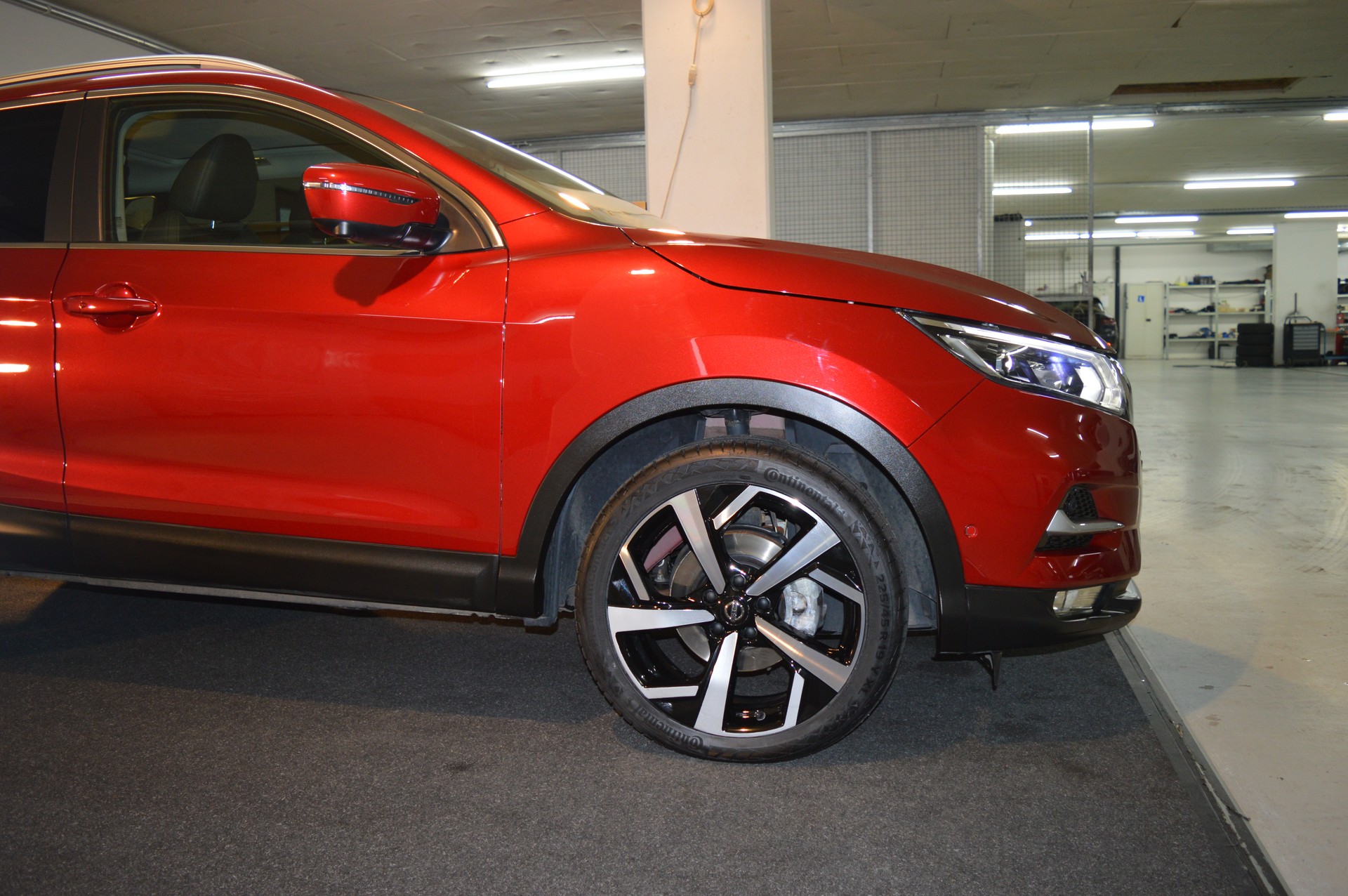 NISSAN Qashqai 1.7 dCi Tekna 4x4 Xtronic ALL-MODE 4x4-image-6