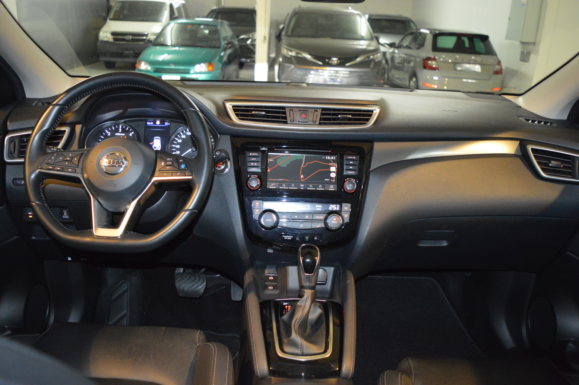 NISSAN Qashqai 1.7 dCi Tekna 4x4 Xtronic ALL-MODE 4x4-image-16