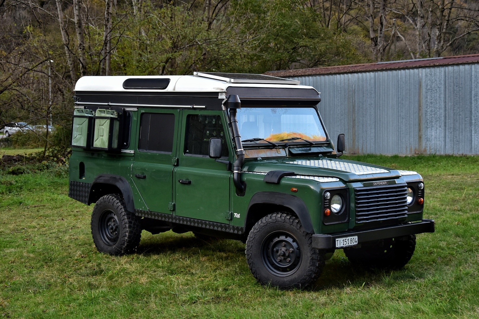 LAND ROVER Defender 110 SW 2.5 Td5-image-8