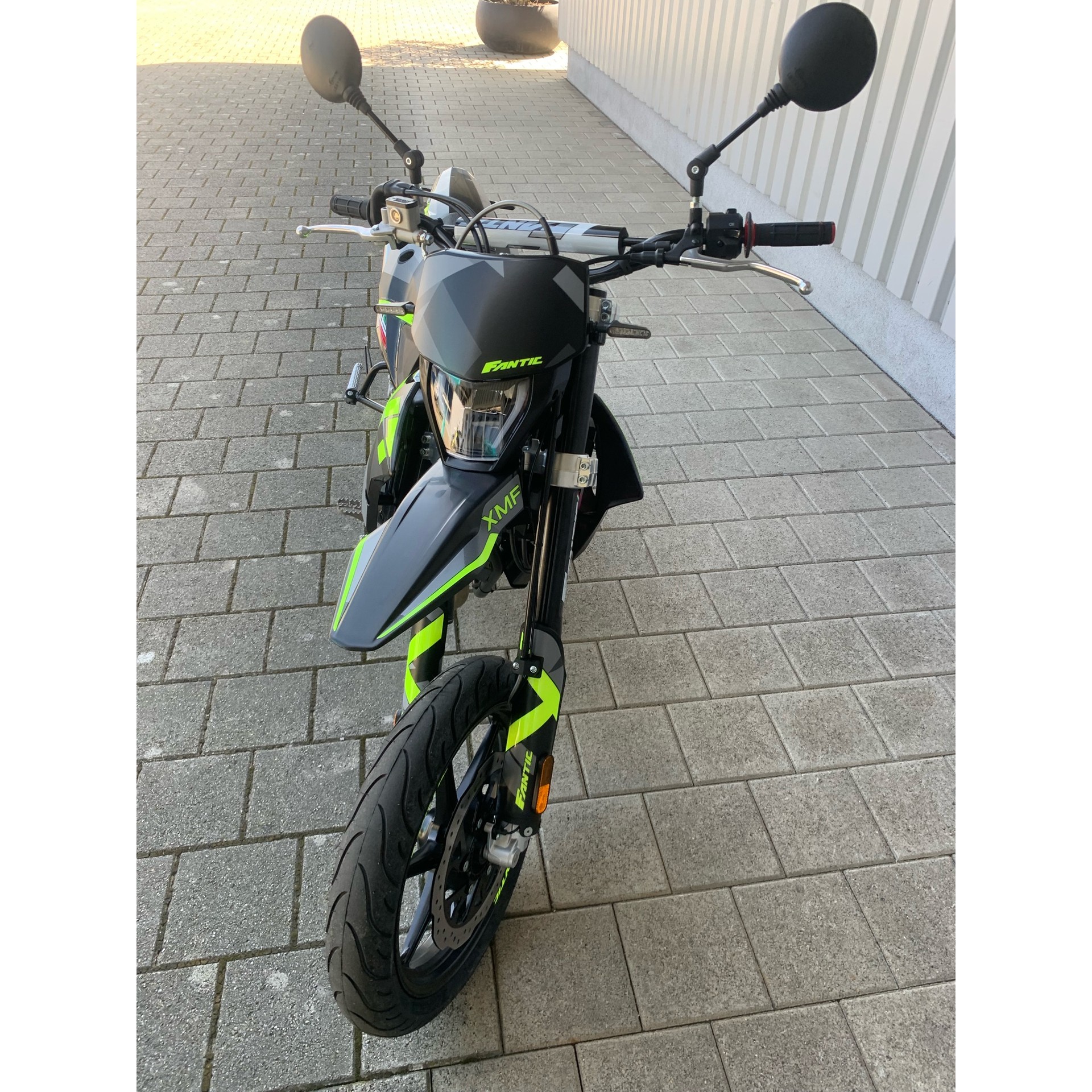 FANTIC XMF 125 Motard Performance-image-4