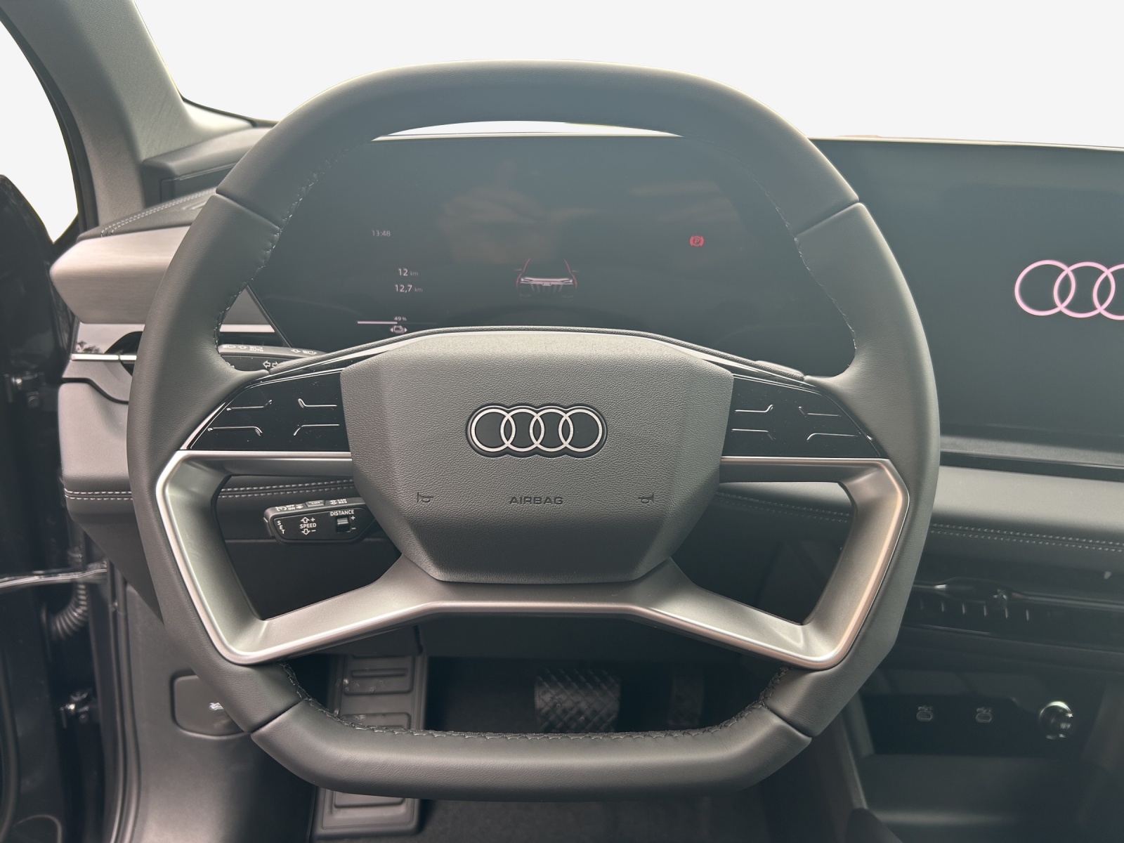 AUDI Q6 Sportback e-tron quattro-image-7