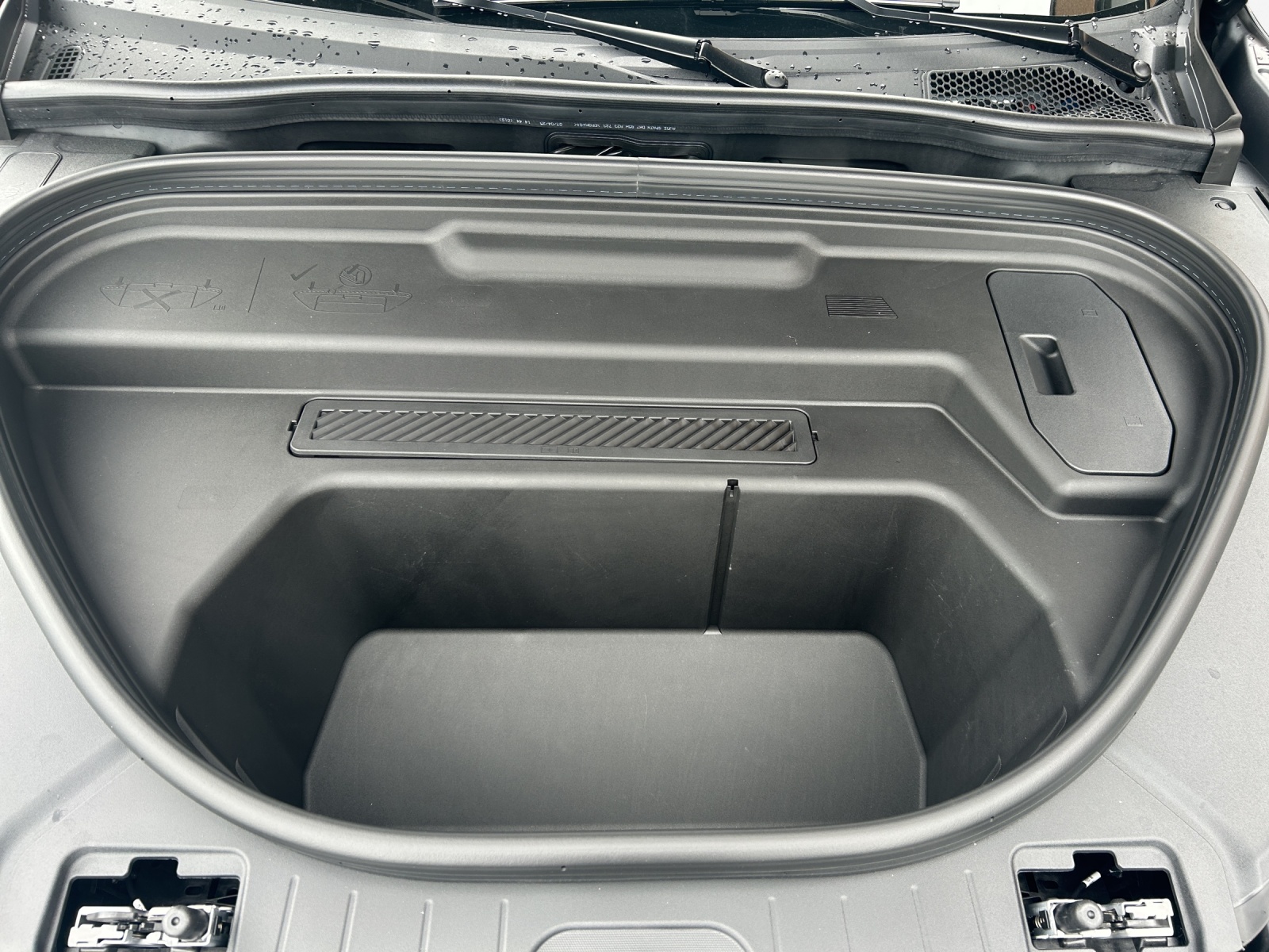 AUDI Q6 Sportback e-tron quattro-image-13