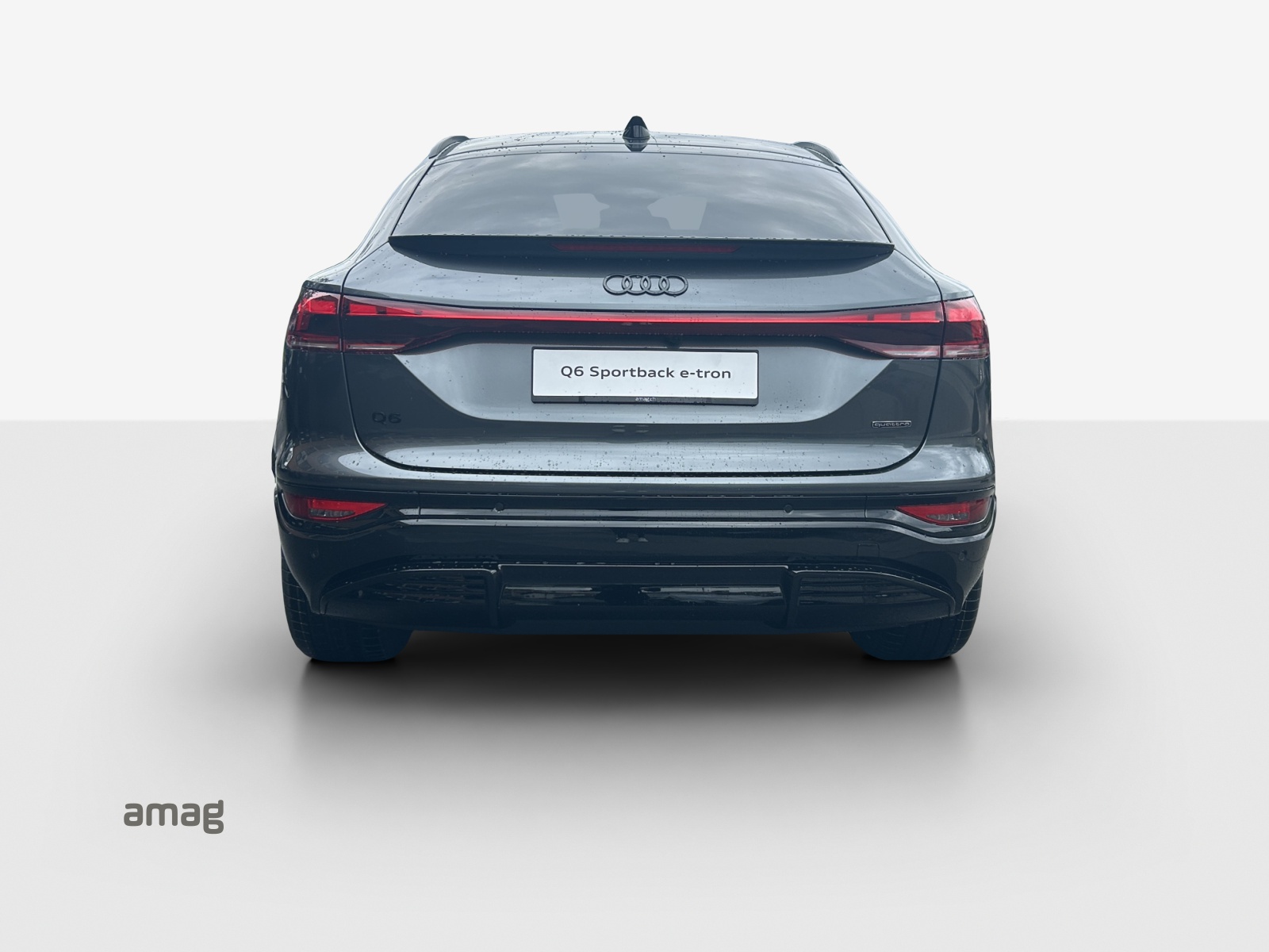 AUDI Q6 Sportback e-tron quattro-image-3