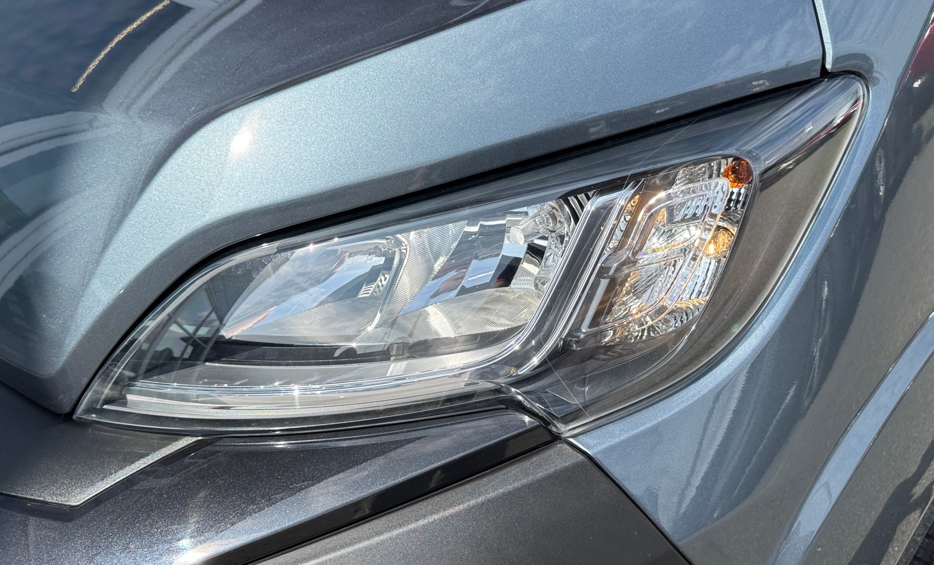 PEUGEOT Boxer 2.2 HDI 335 L2H2 EAT8-image-4