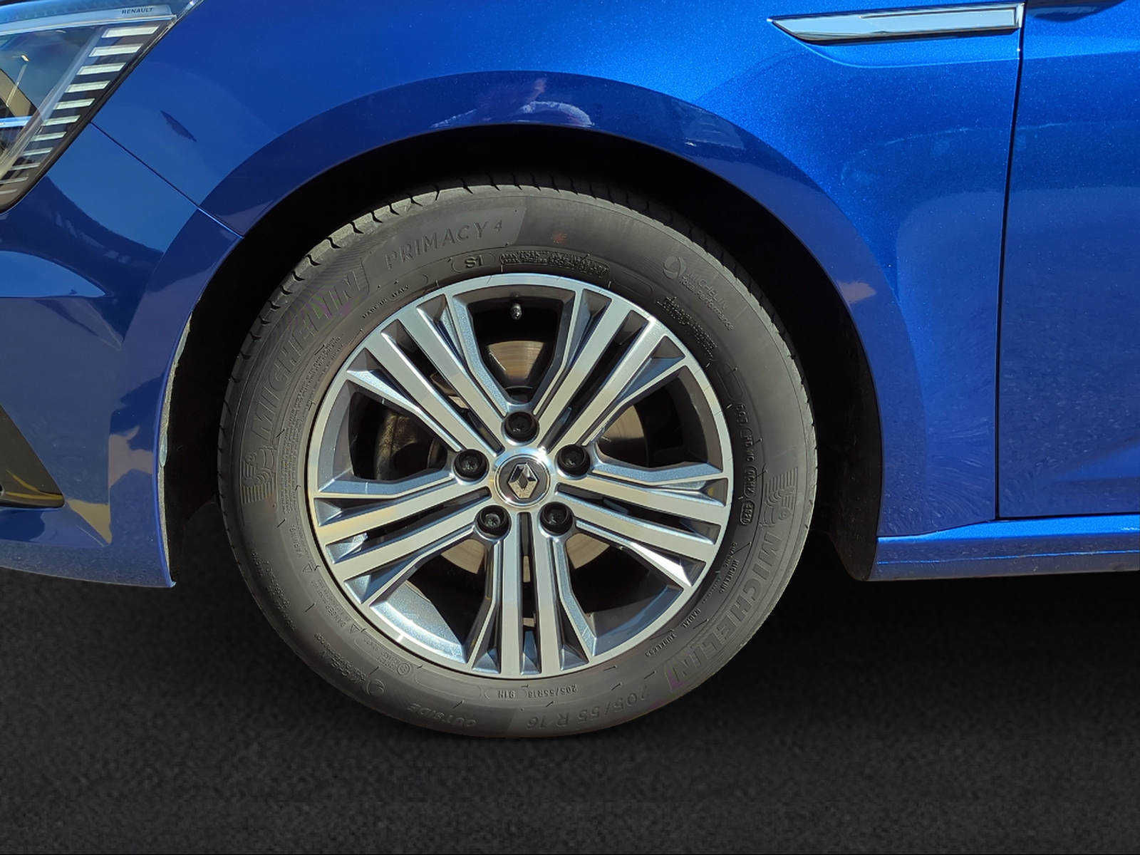 RENAULT Megane Grandtour 1.5 Blue dCi Intens EDC-image-7