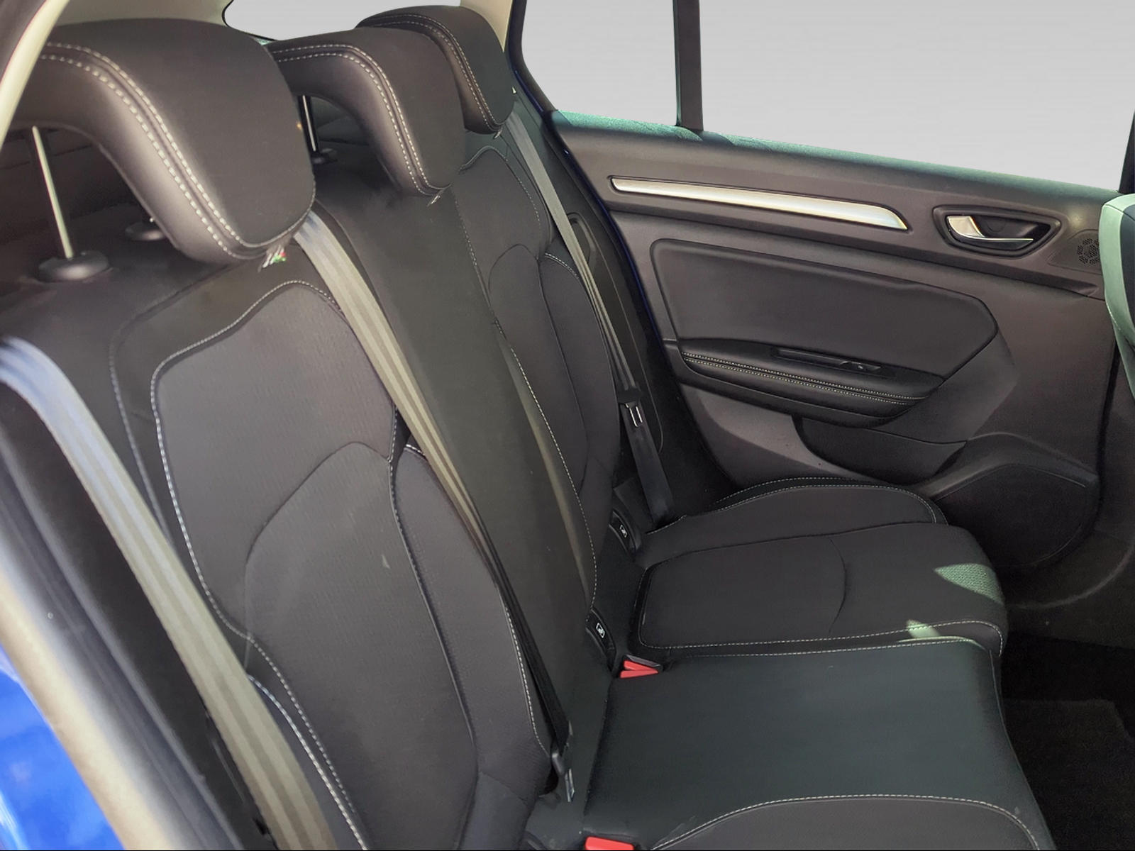 RENAULT Megane Grandtour 1.5 Blue dCi Intens EDC-image-11