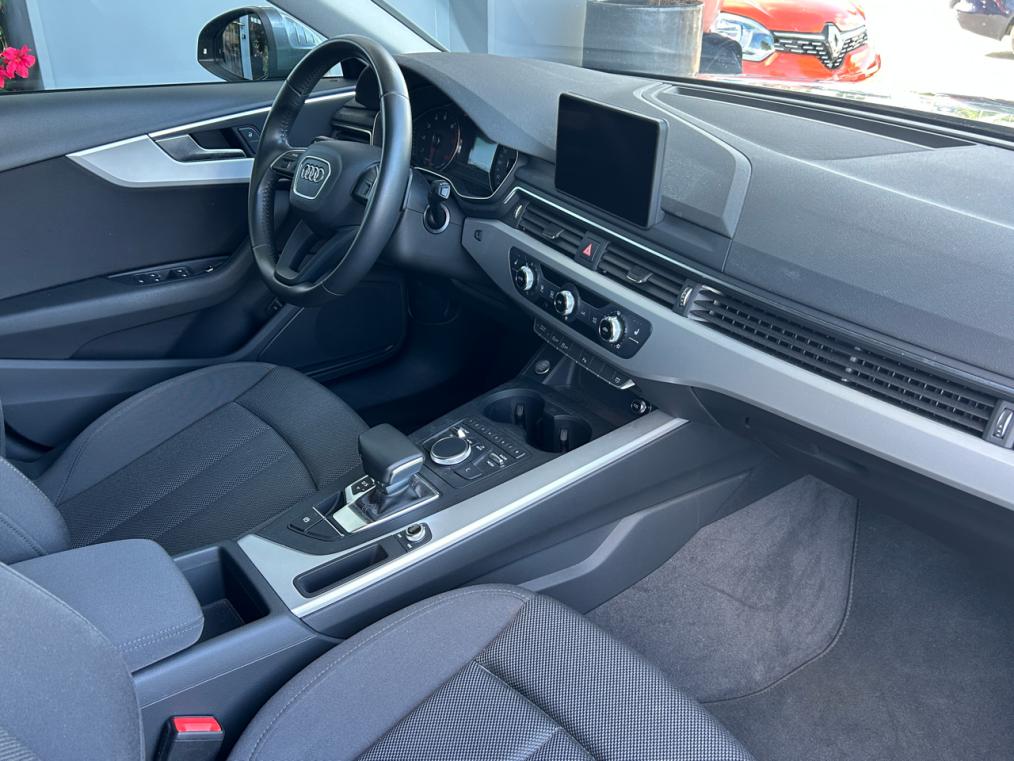 AUDI A4 Avant 40 TFSI S line S-tronic-image-6