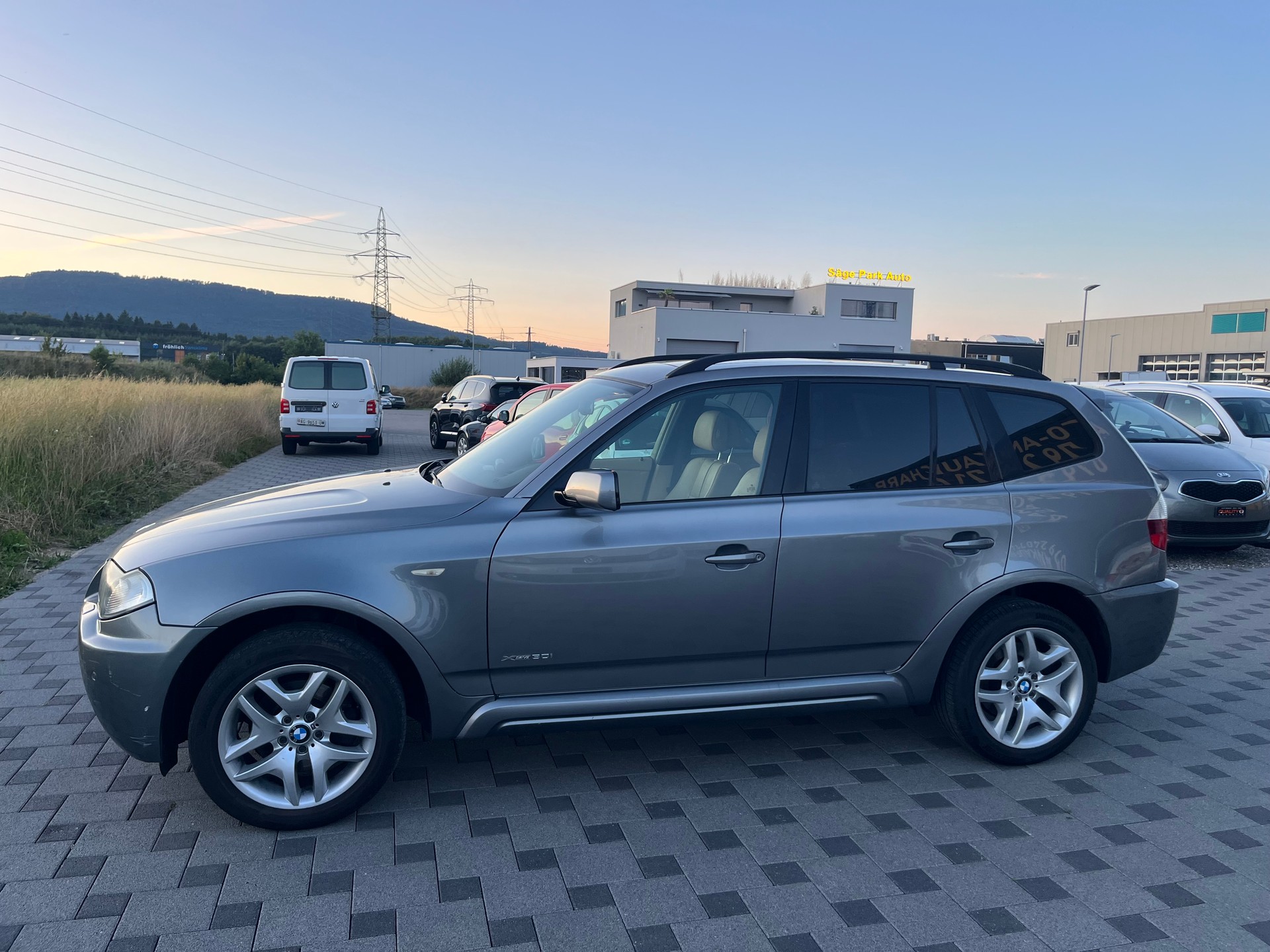 BMW X3 xDrive 30i (3.0si)-image-4