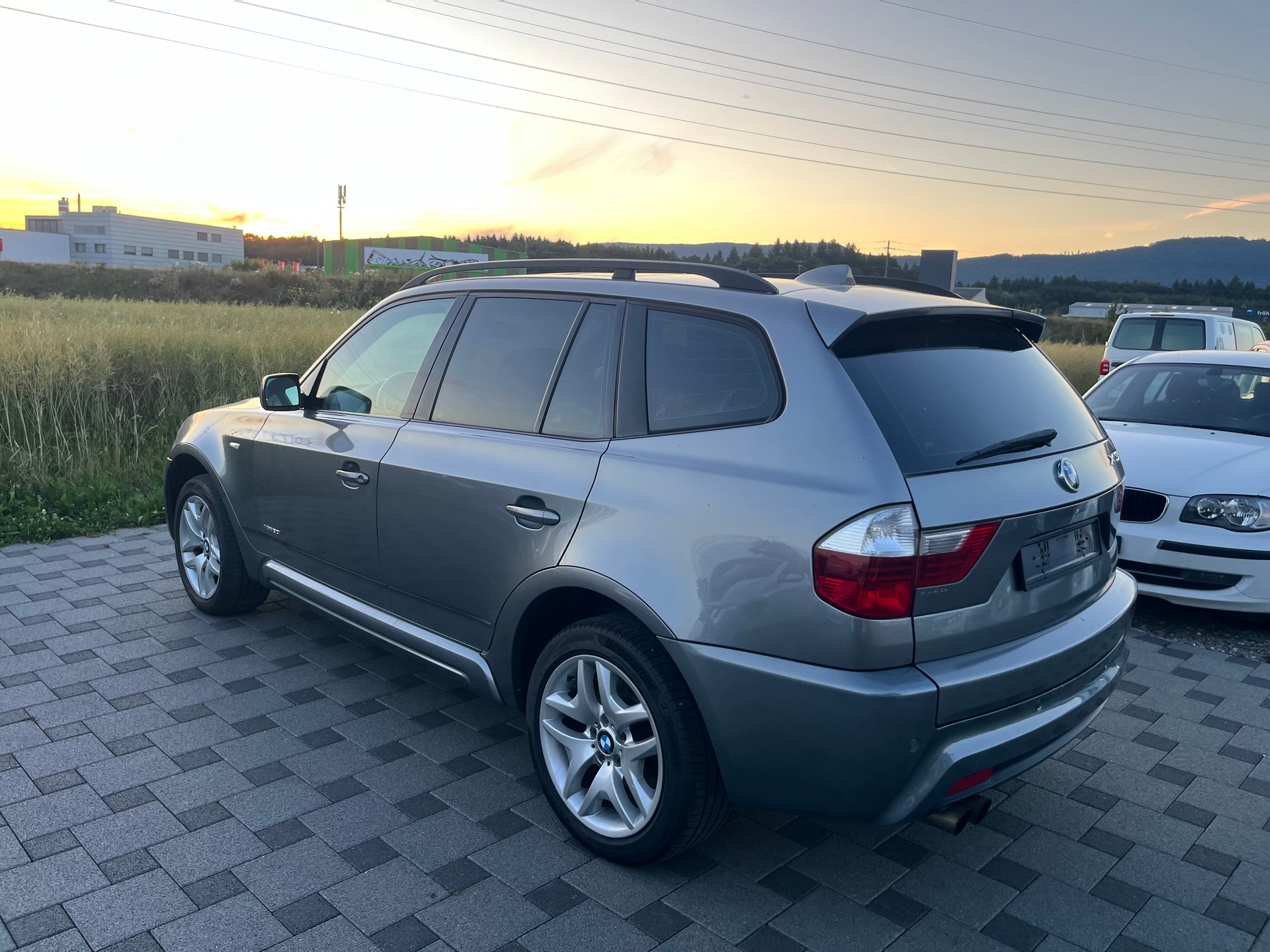 BMW X3 xDrive 30i (3.0si)-image-3