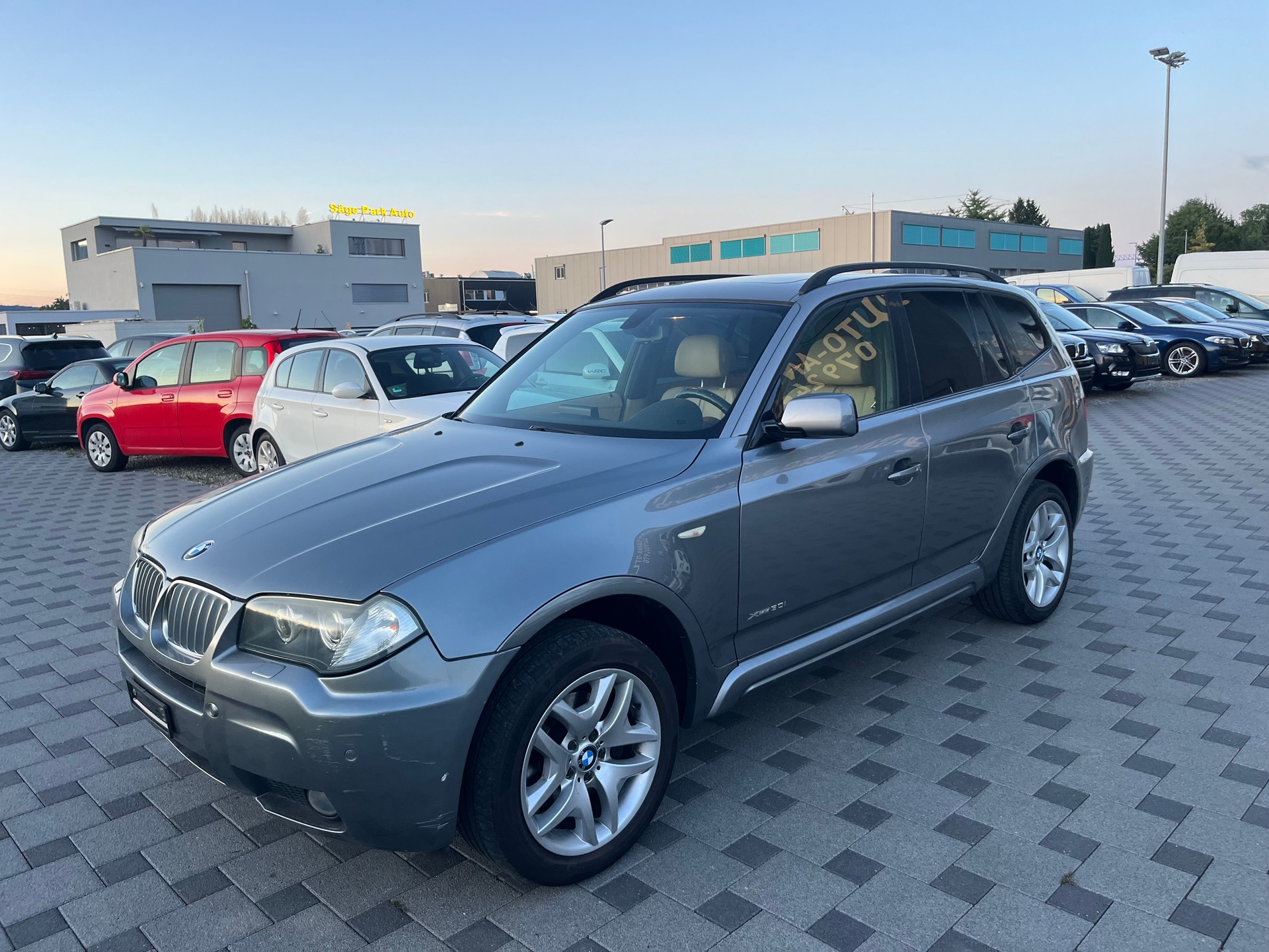 BMW X3 xDrive 30i (3.0si)-image-6