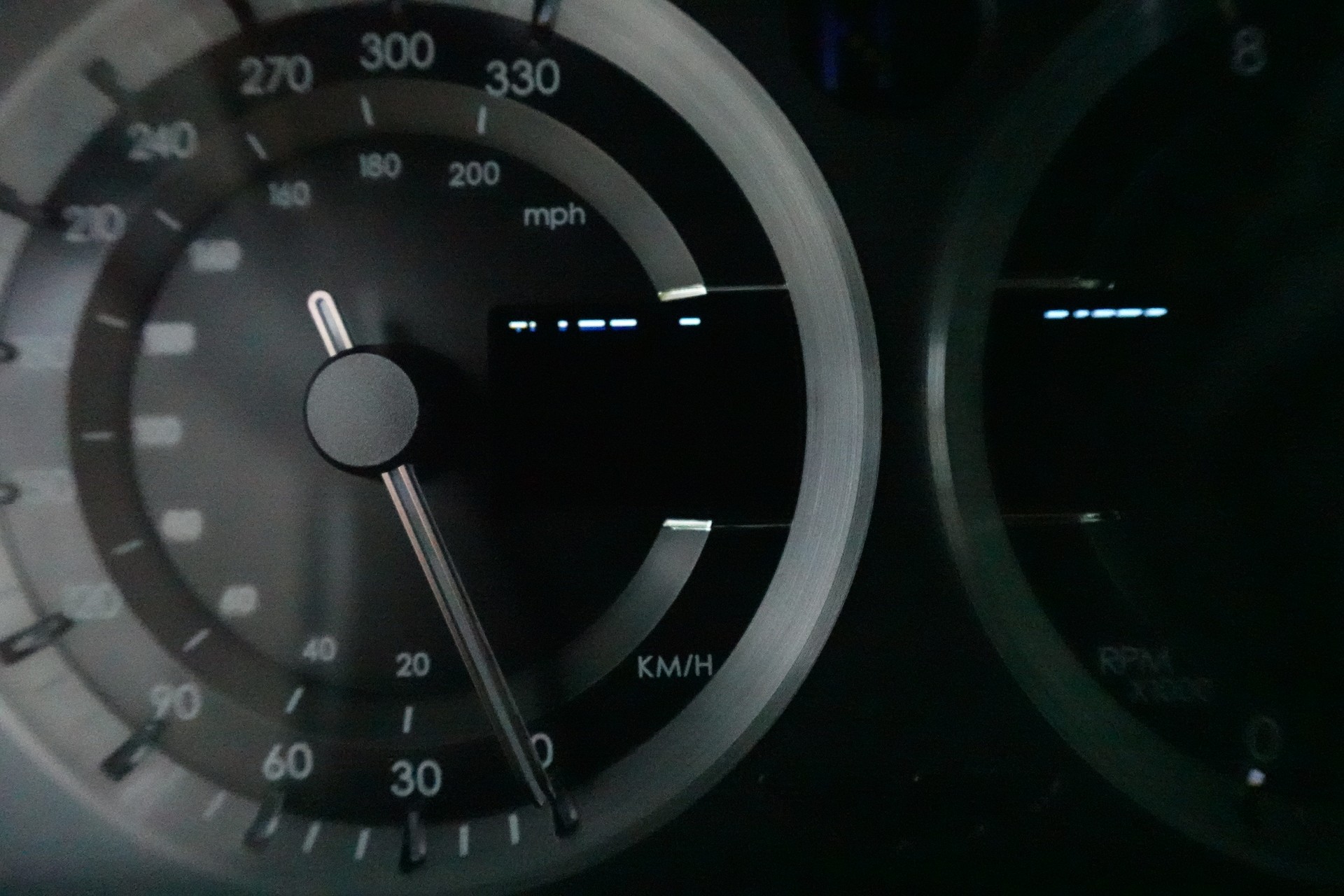 ASTON MARTIN V8 Vantage 4.3 Sportshift-image-10