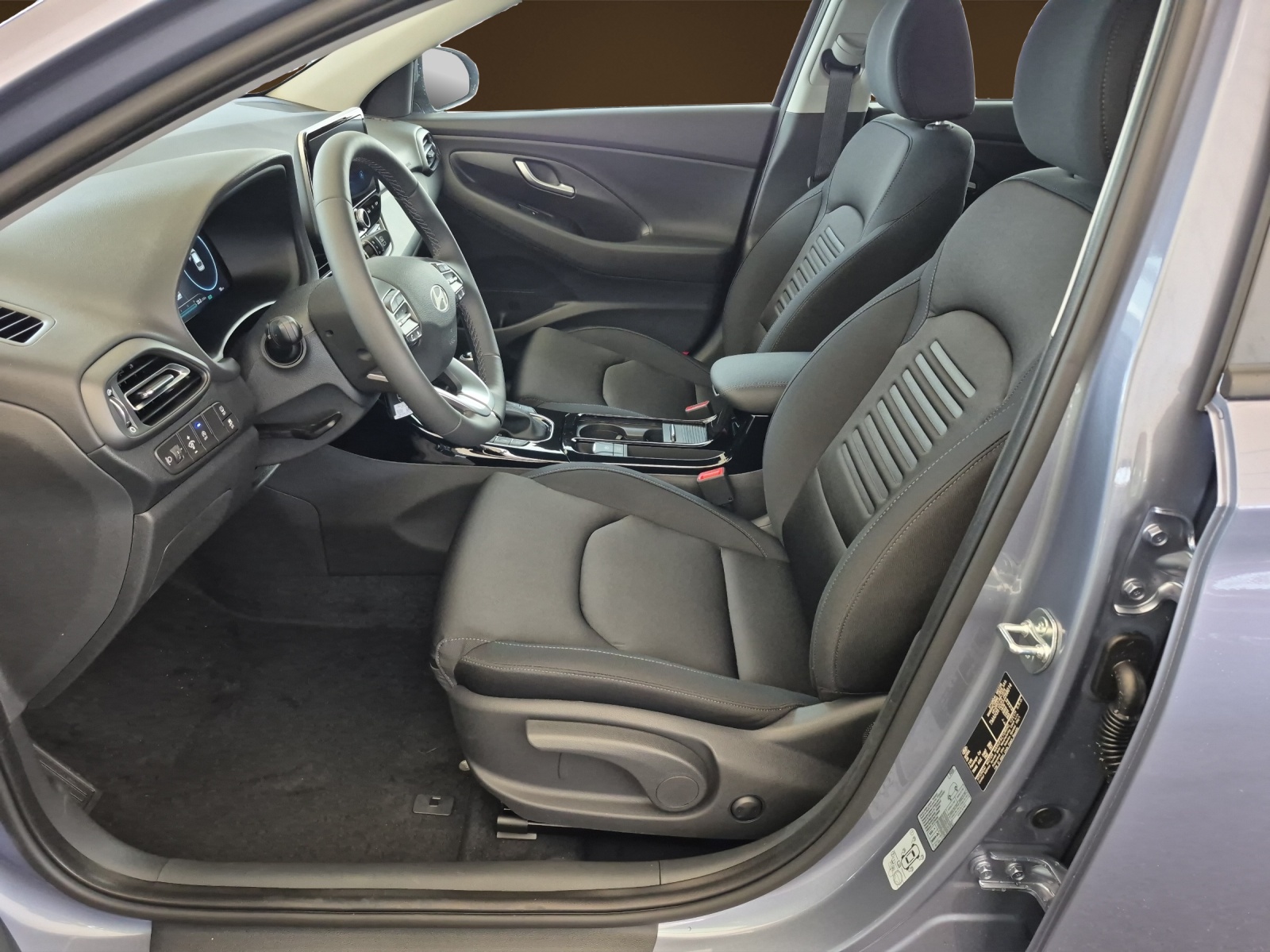 HYUNDAI i30 1.5 T-GDi Amplia-image-5