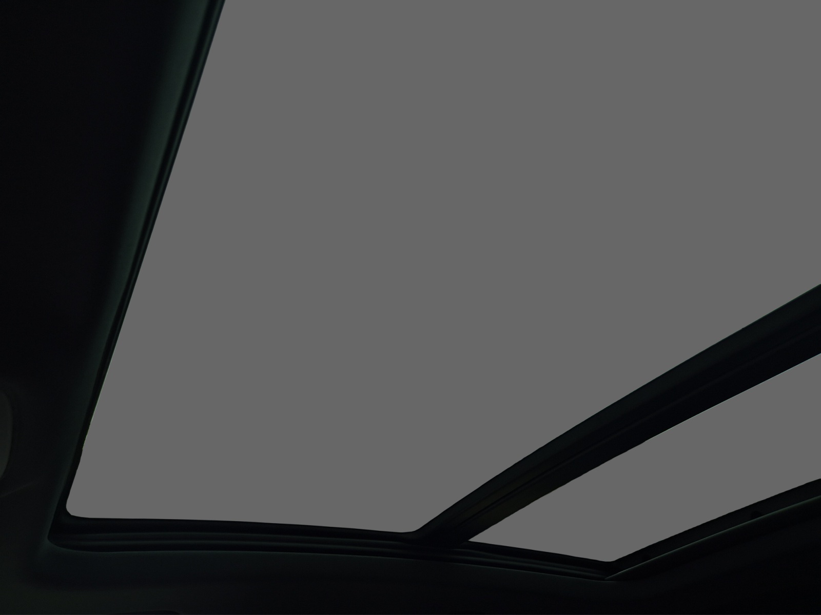 AUDI e-tron S quattro-image-15