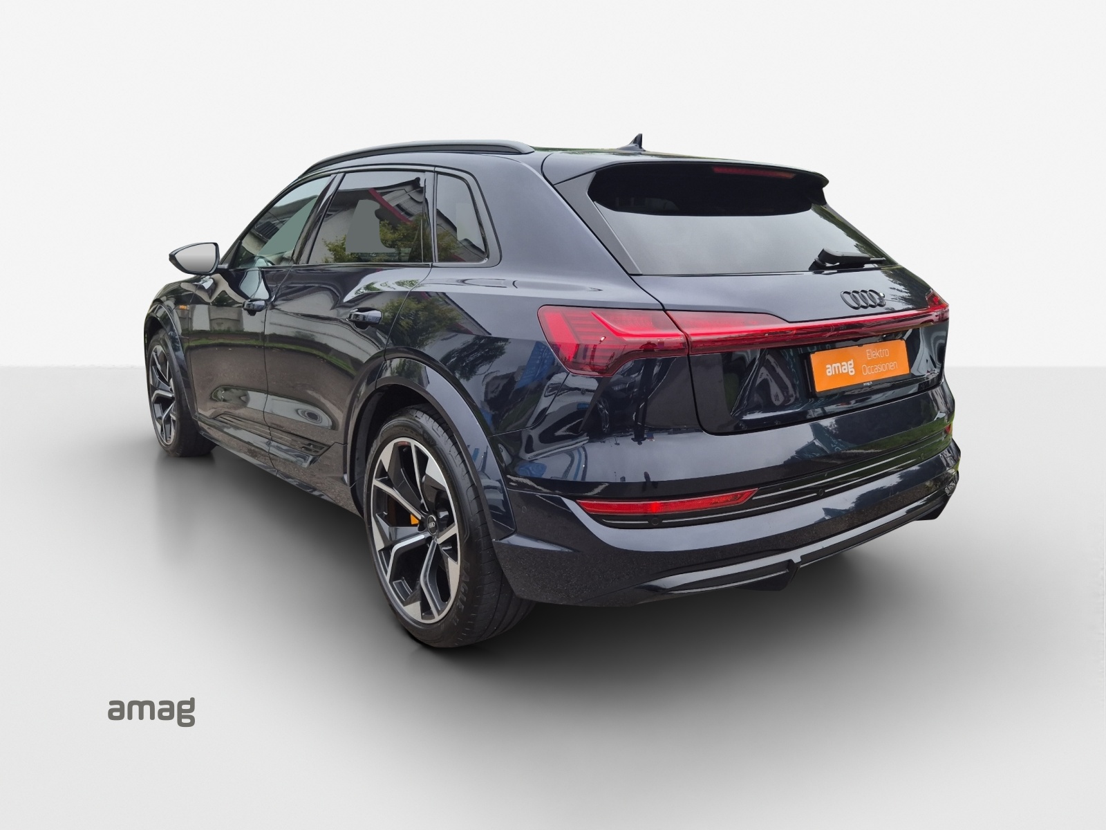 AUDI e-tron S quattro-image-3