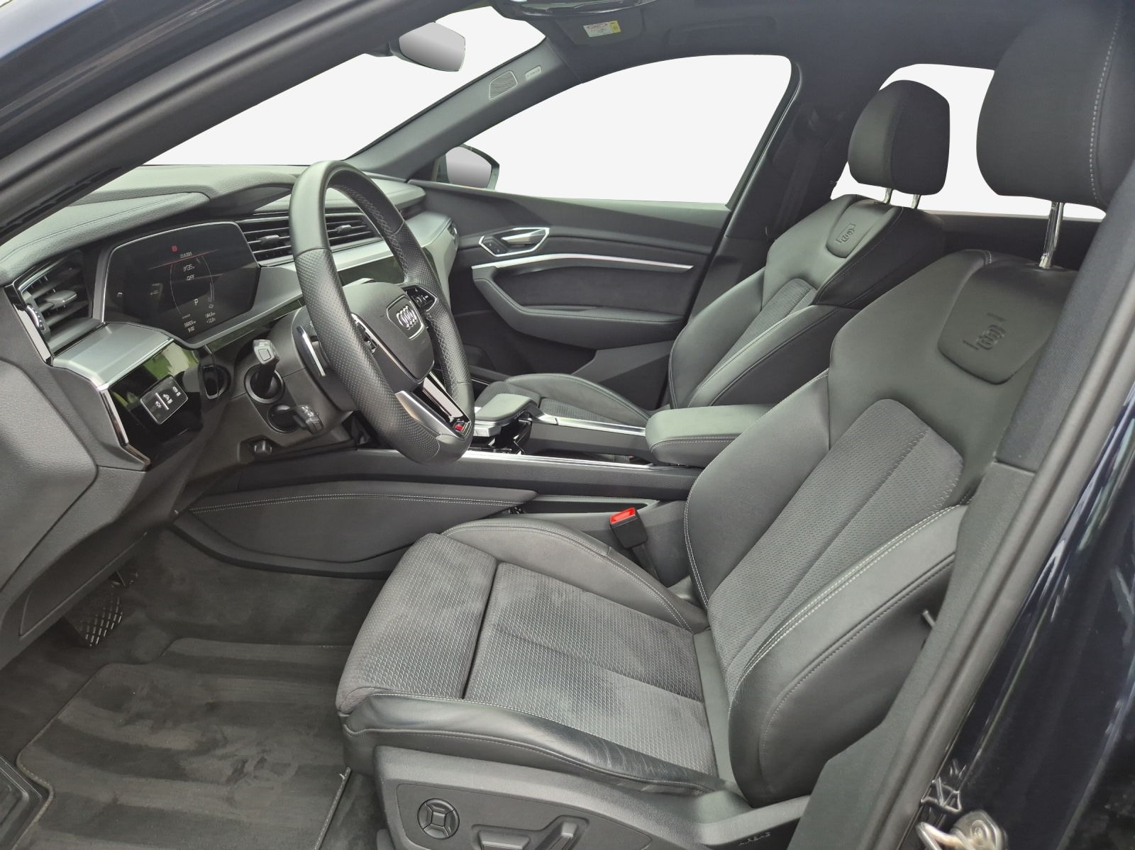 AUDI e-tron S quattro-image-8