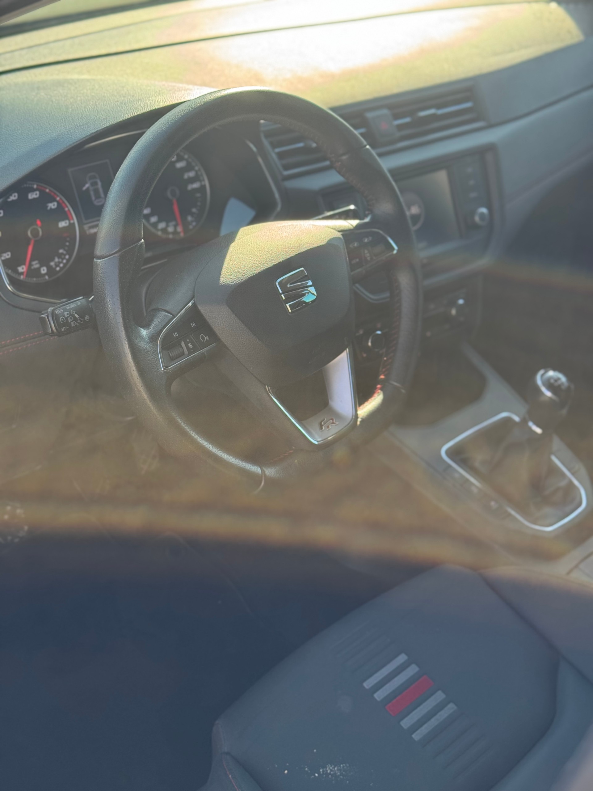 SEAT Ibiza 1.0 EcoTSI Swiss FR Evolution-image-12