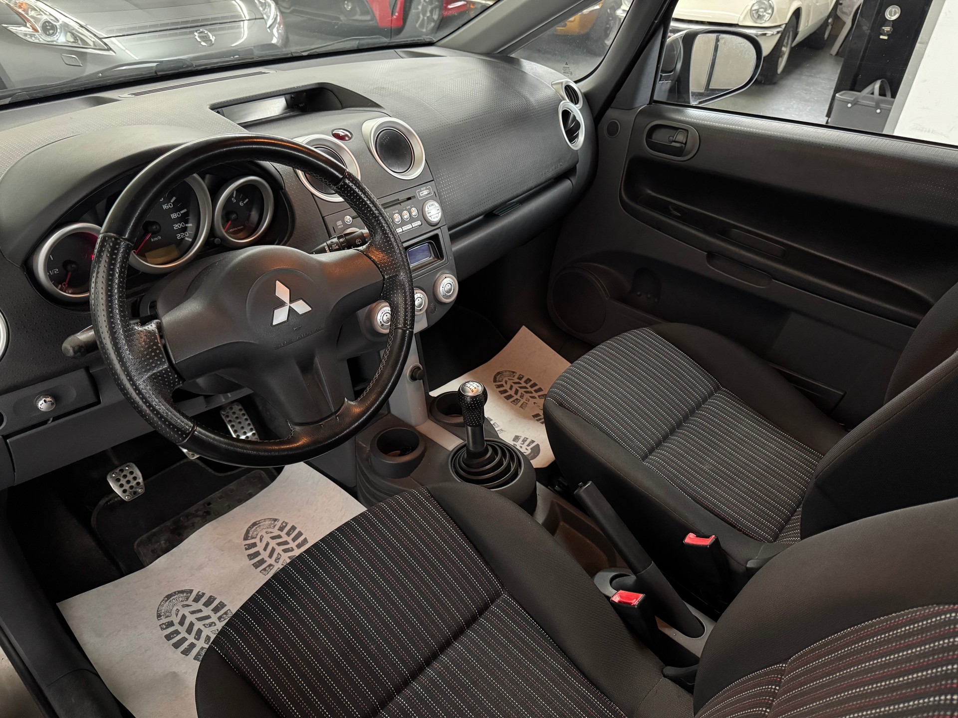 MITSUBISHI Colt 1.3 16V Sport motion-image-12