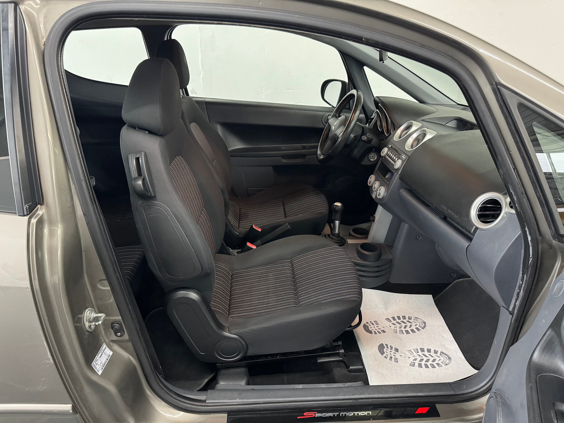MITSUBISHI Colt 1.3 16V Sport motion-image-17
