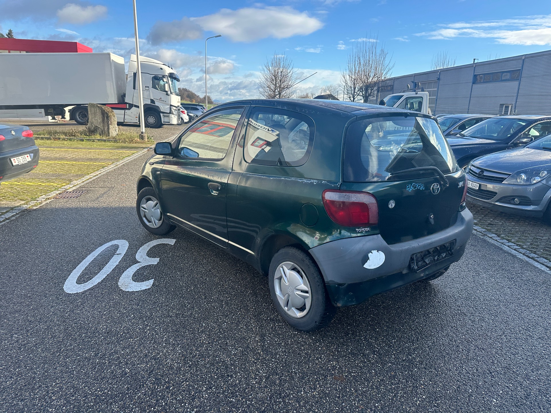 TOYOTA Yaris 1.0-image-4