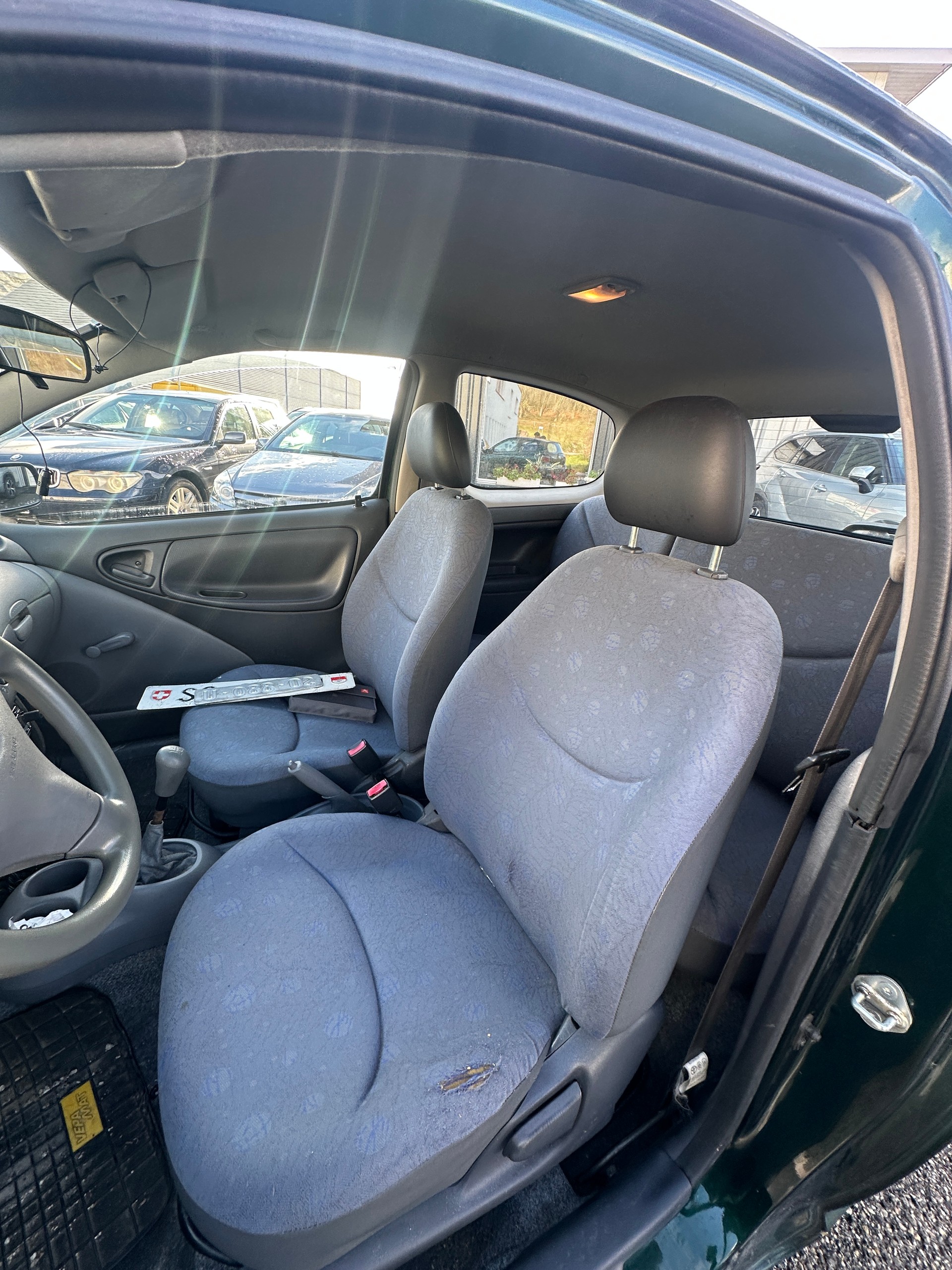 TOYOTA Yaris 1.0-image-8