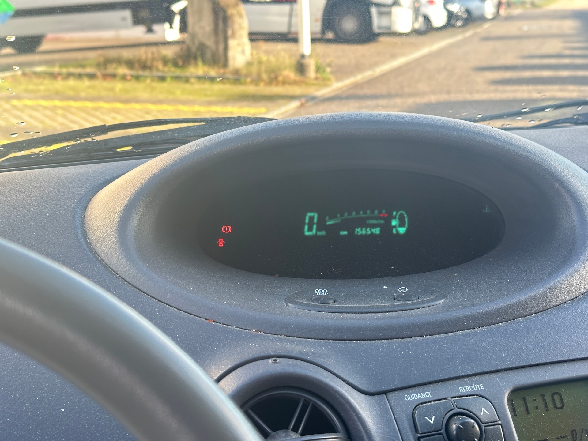 TOYOTA Yaris 1.0-image-7
