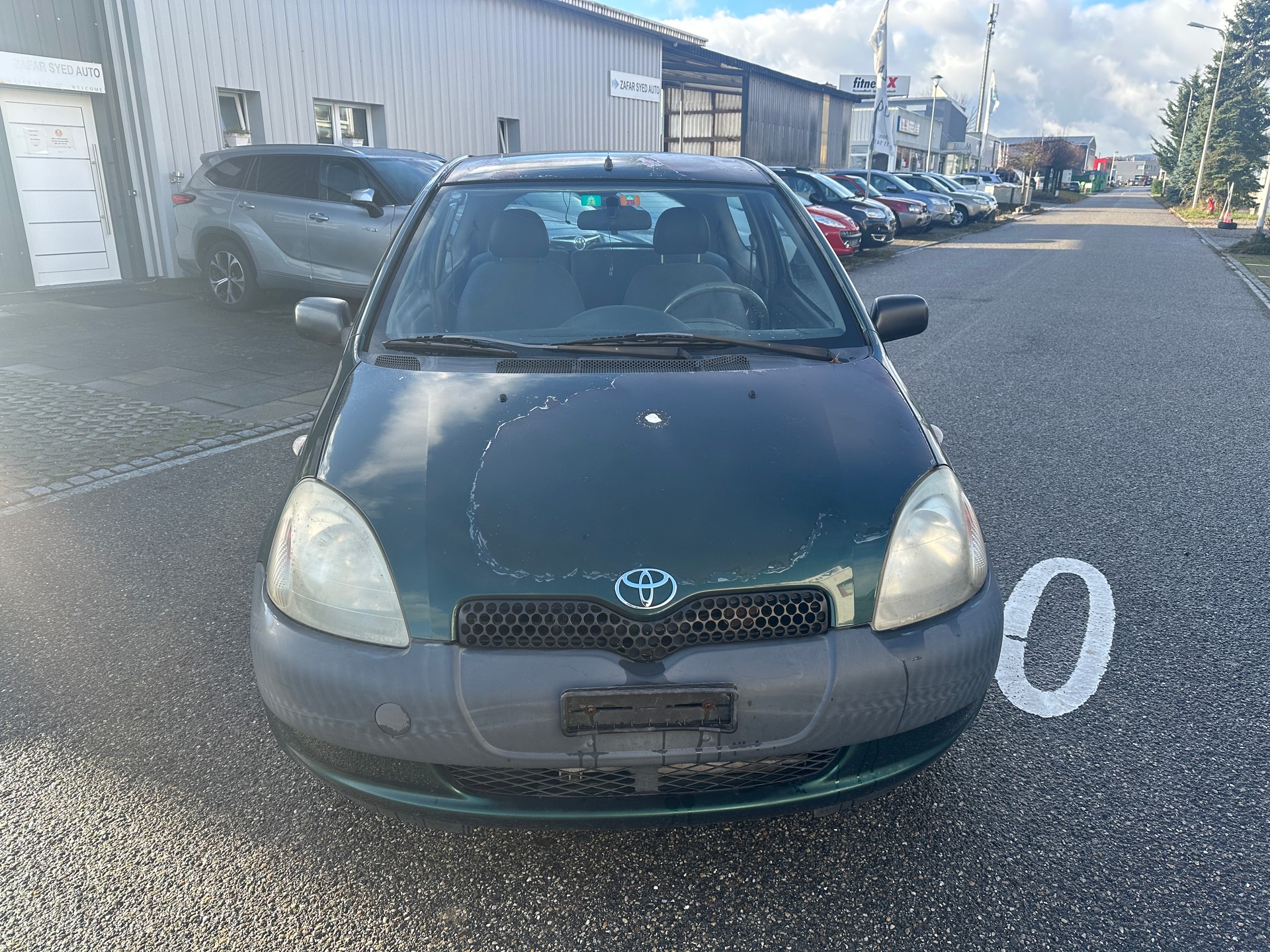 TOYOTA Yaris 1.0-image-1
